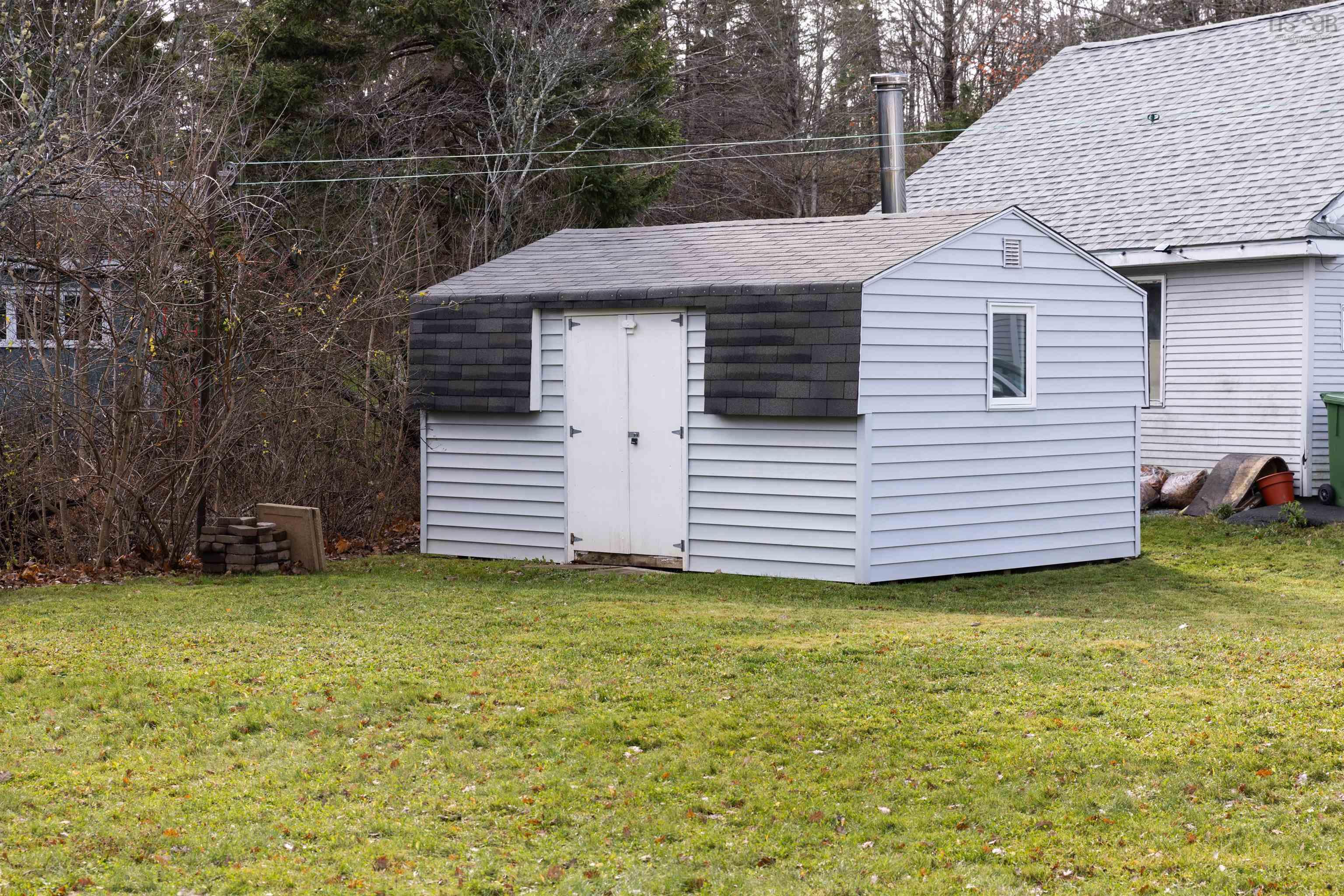 $599,900.00: 10 DRESDEN Court, Sackville