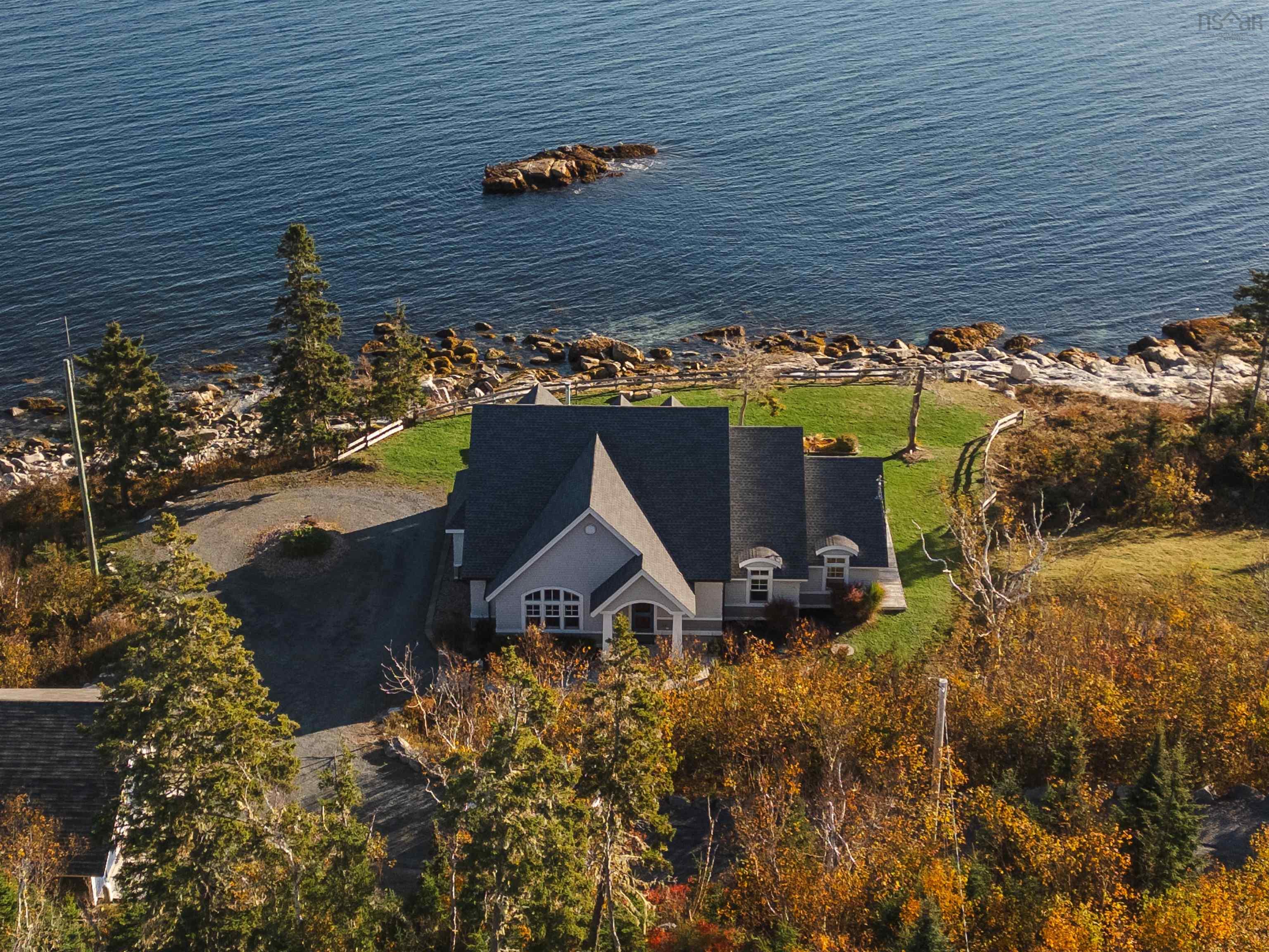 $1,319,000.00: 203 White Point Run, Northwest Cove