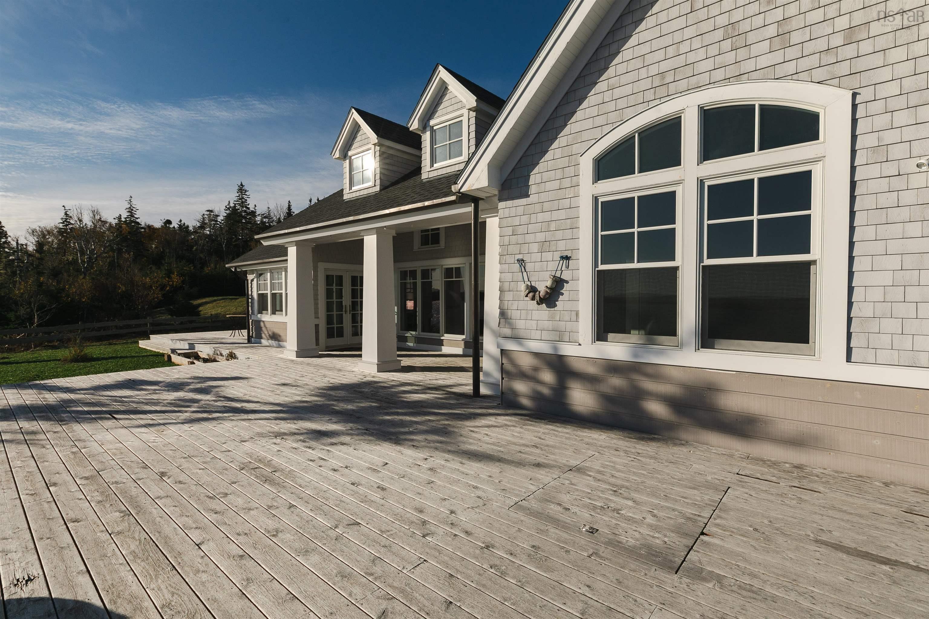 $1,319,000.00: 203 White Point Run, Northwest Cove