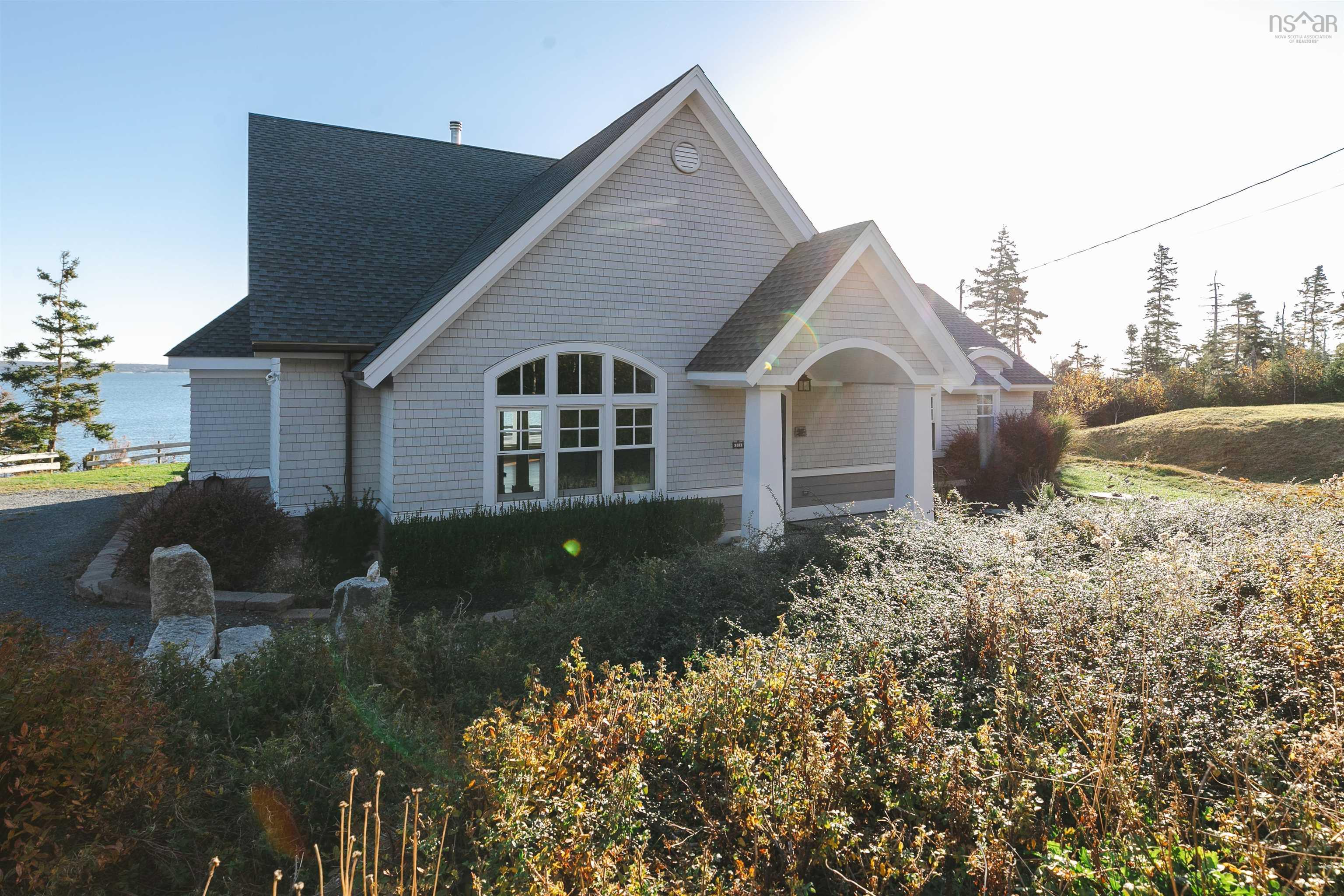 $1,319,000.00: 203 White Point Run, Northwest Cove