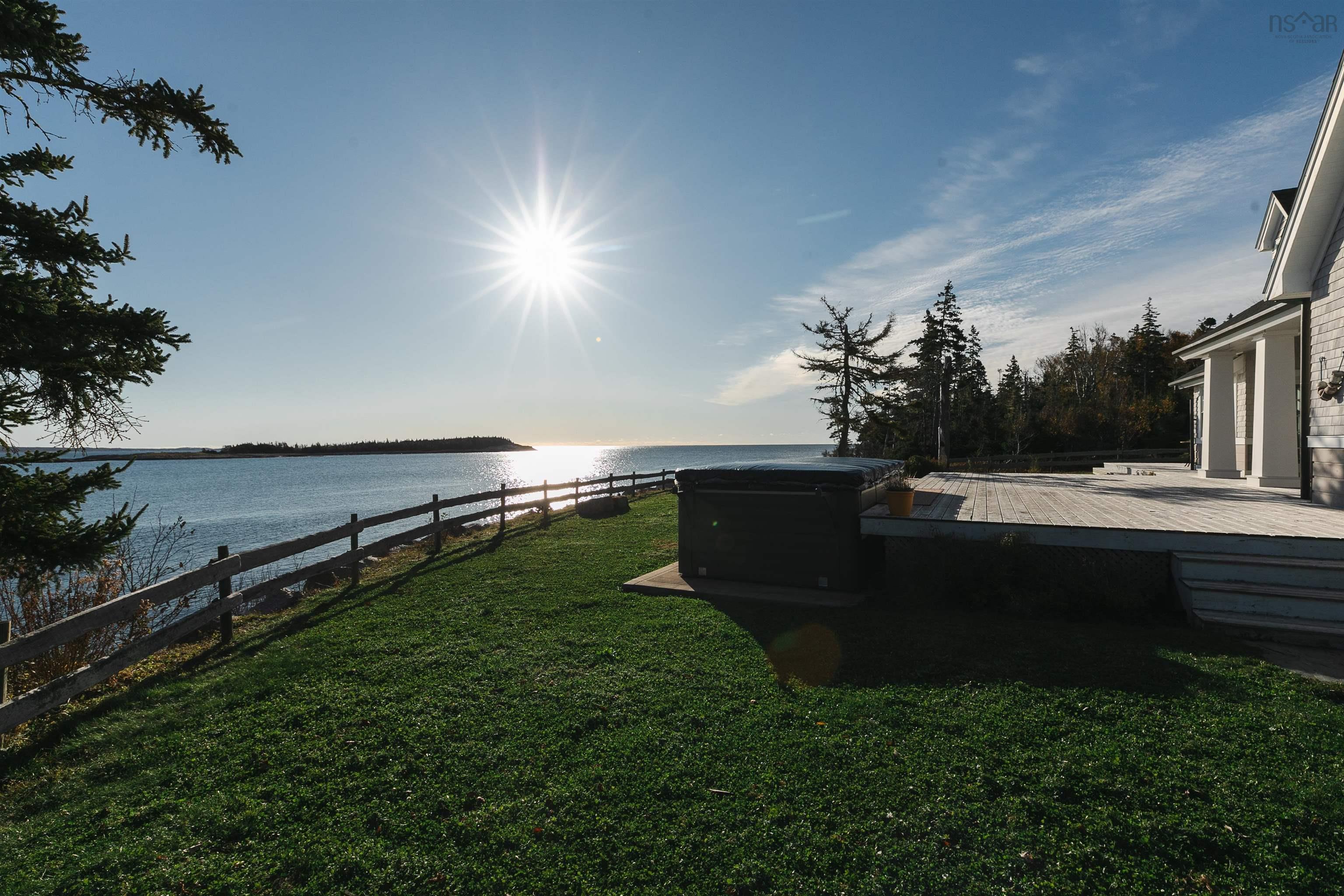 $1,319,000.00: 203 White Point Run, Northwest Cove