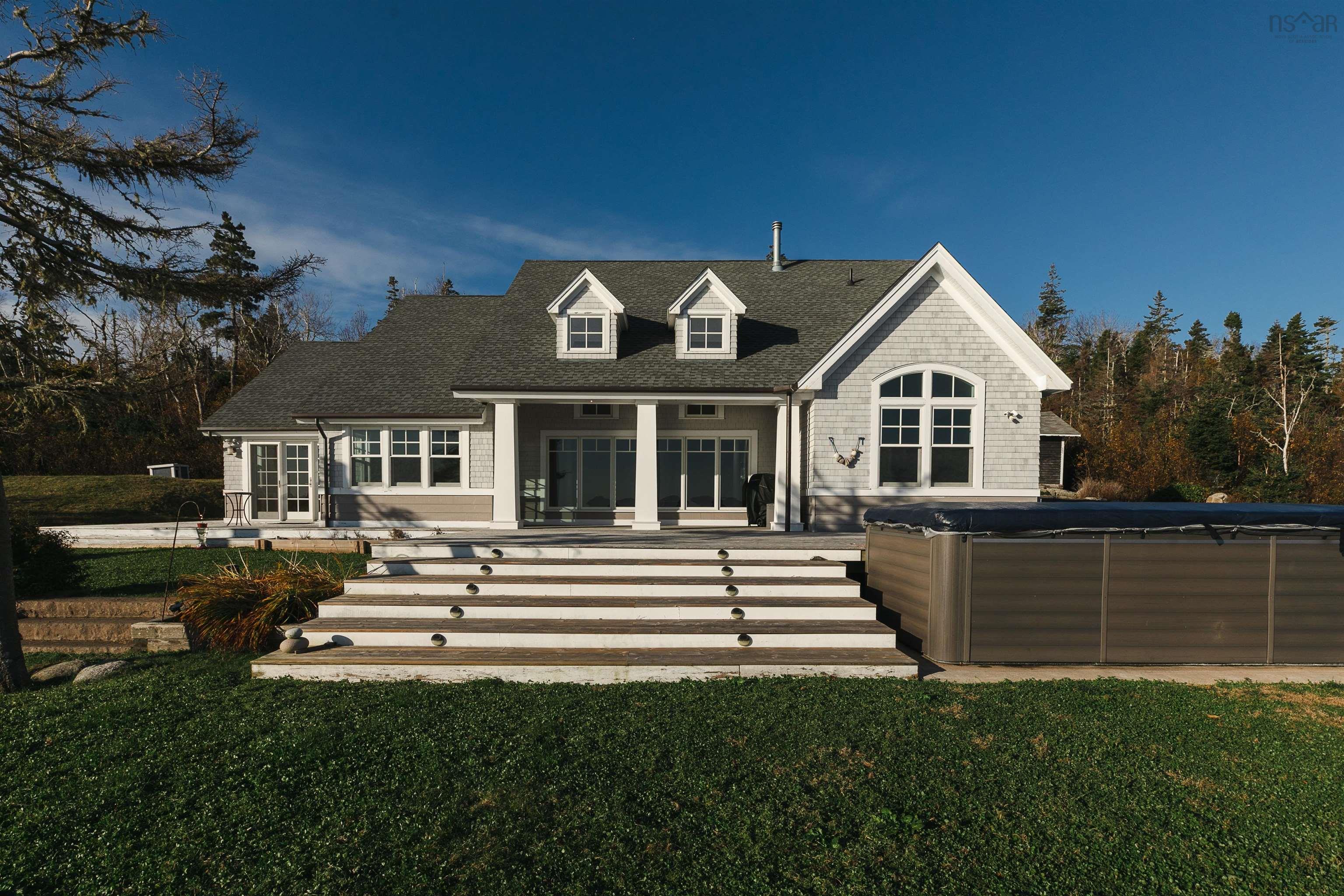 $1,319,000.00: 203 White Point Run, Northwest Cove