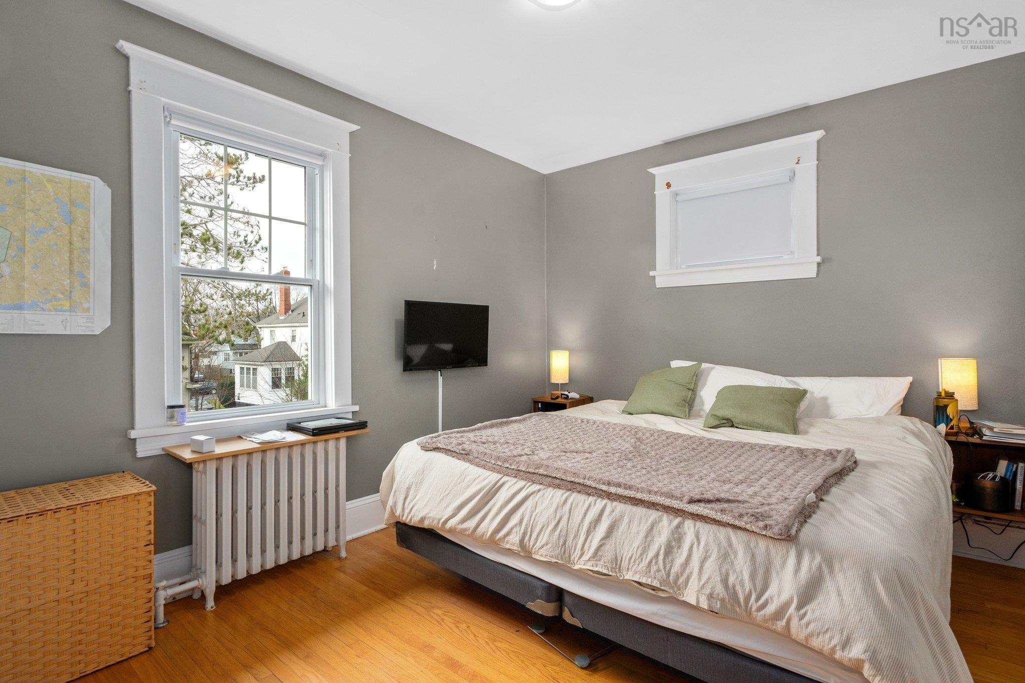 $1,200,000.00: 1952 1954 Beech Street, Halifax