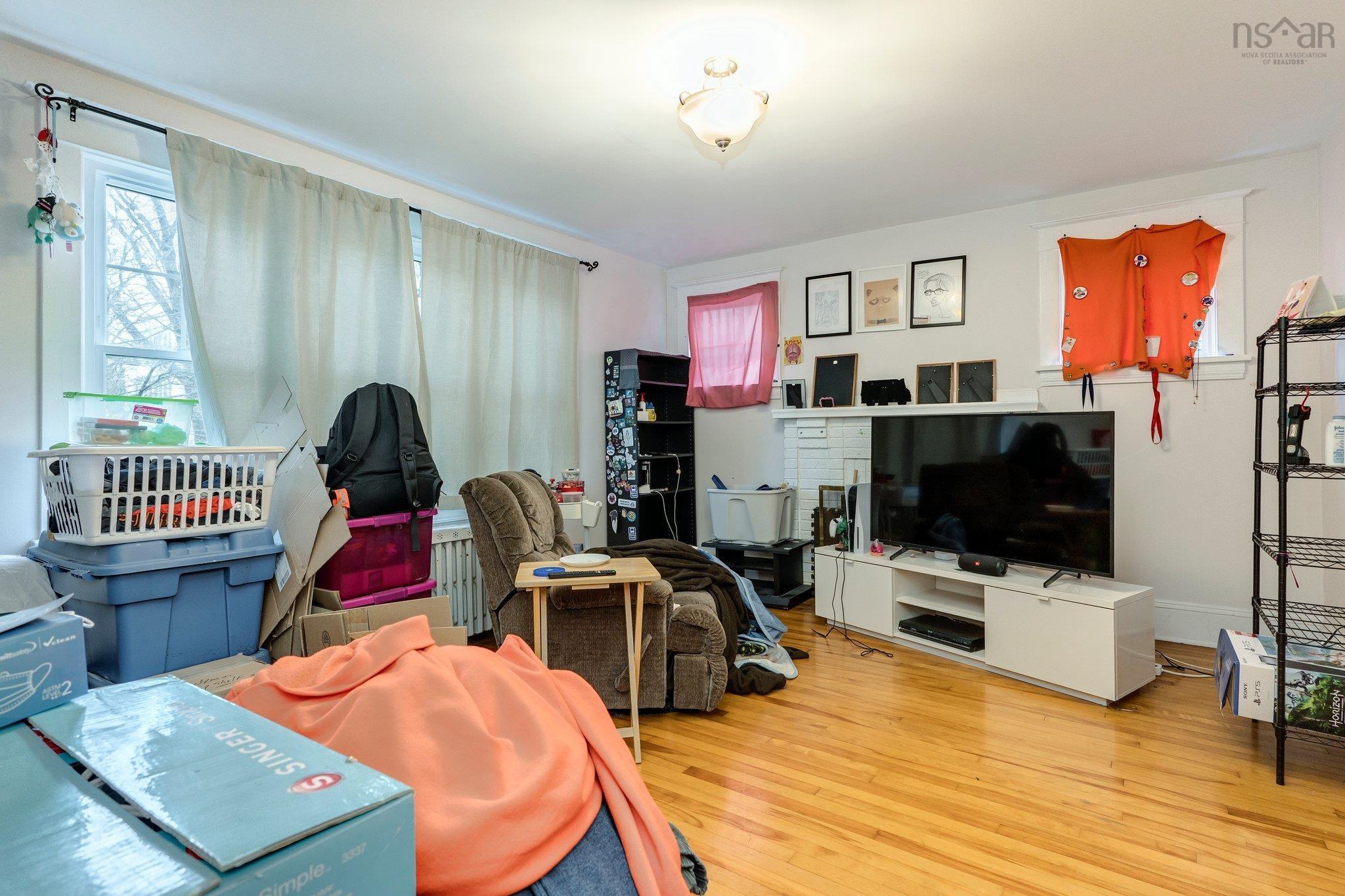 $1,200,000.00: 1952 1954 Beech Street, Halifax
