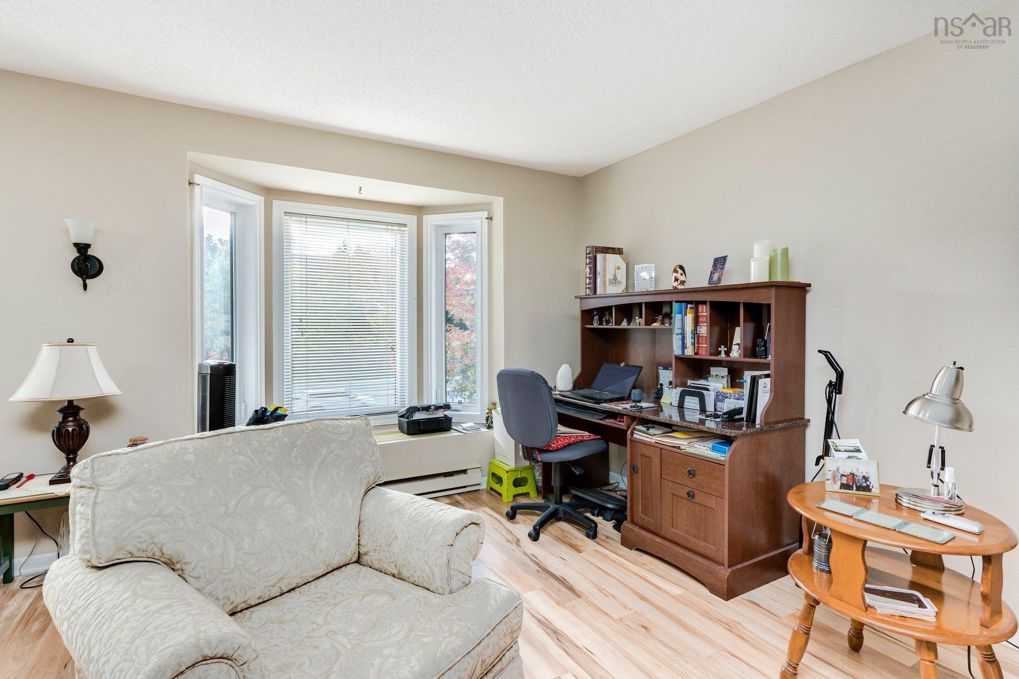 $369,900.00: 206 15 Knightsridge Drive, Halifax