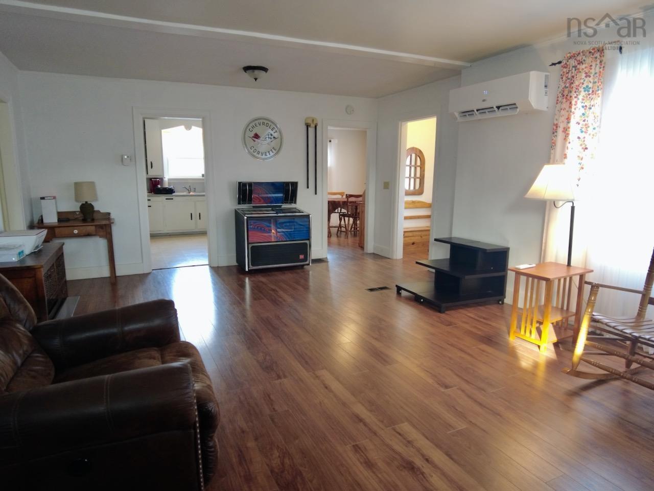 $239,500.00: 10 Rideau Street, Oxford