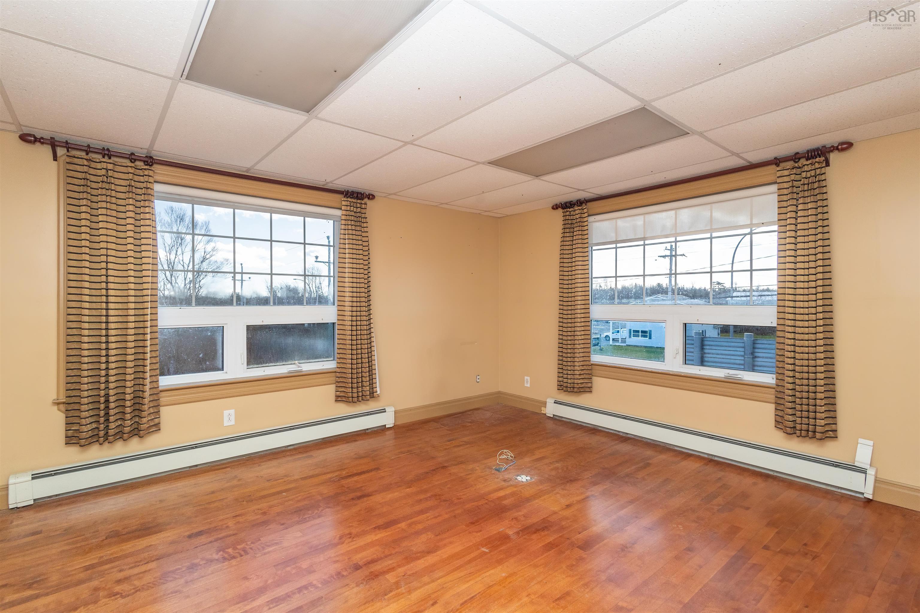 $369,000.00: 744 Keltic Drive, Point Edward