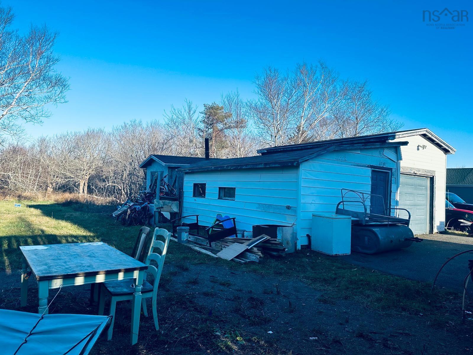 $154,900.00: 261 Lake Road, Glace Bay