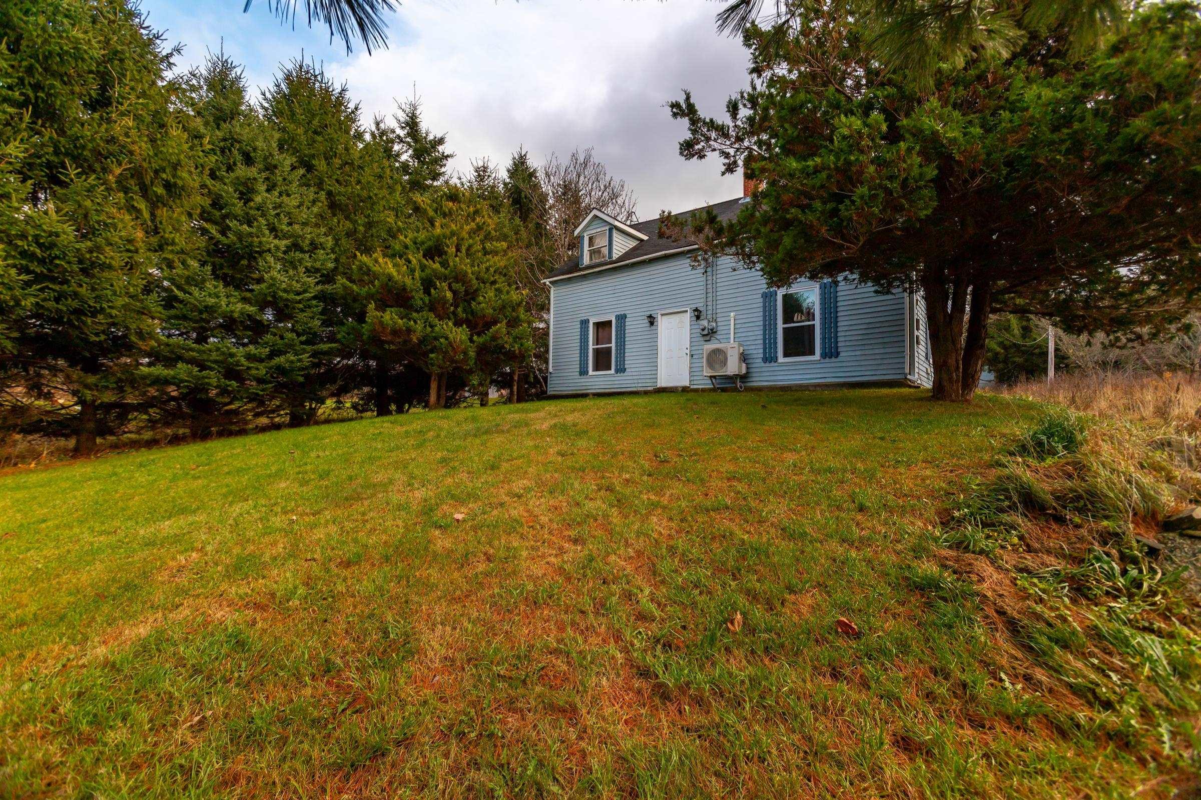 $249,900.00: 1302 Highway 201, Round Hill