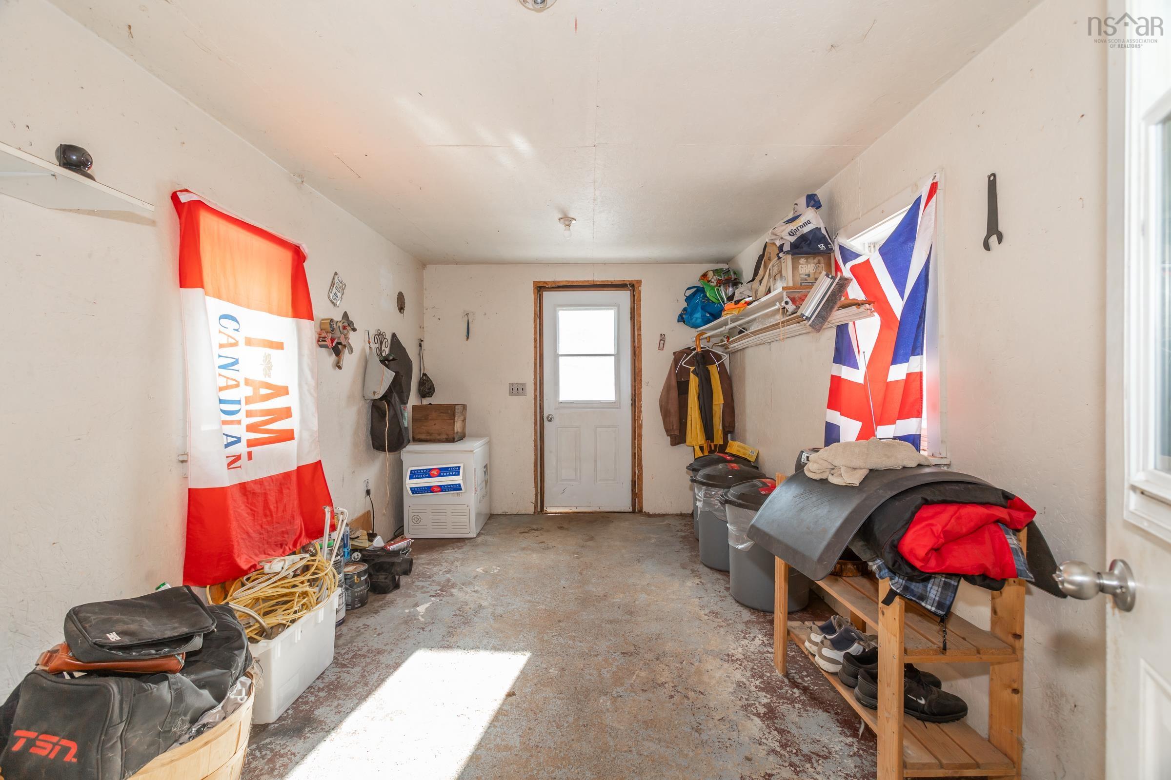 $249,900.00: 1302 Highway 201, Round Hill