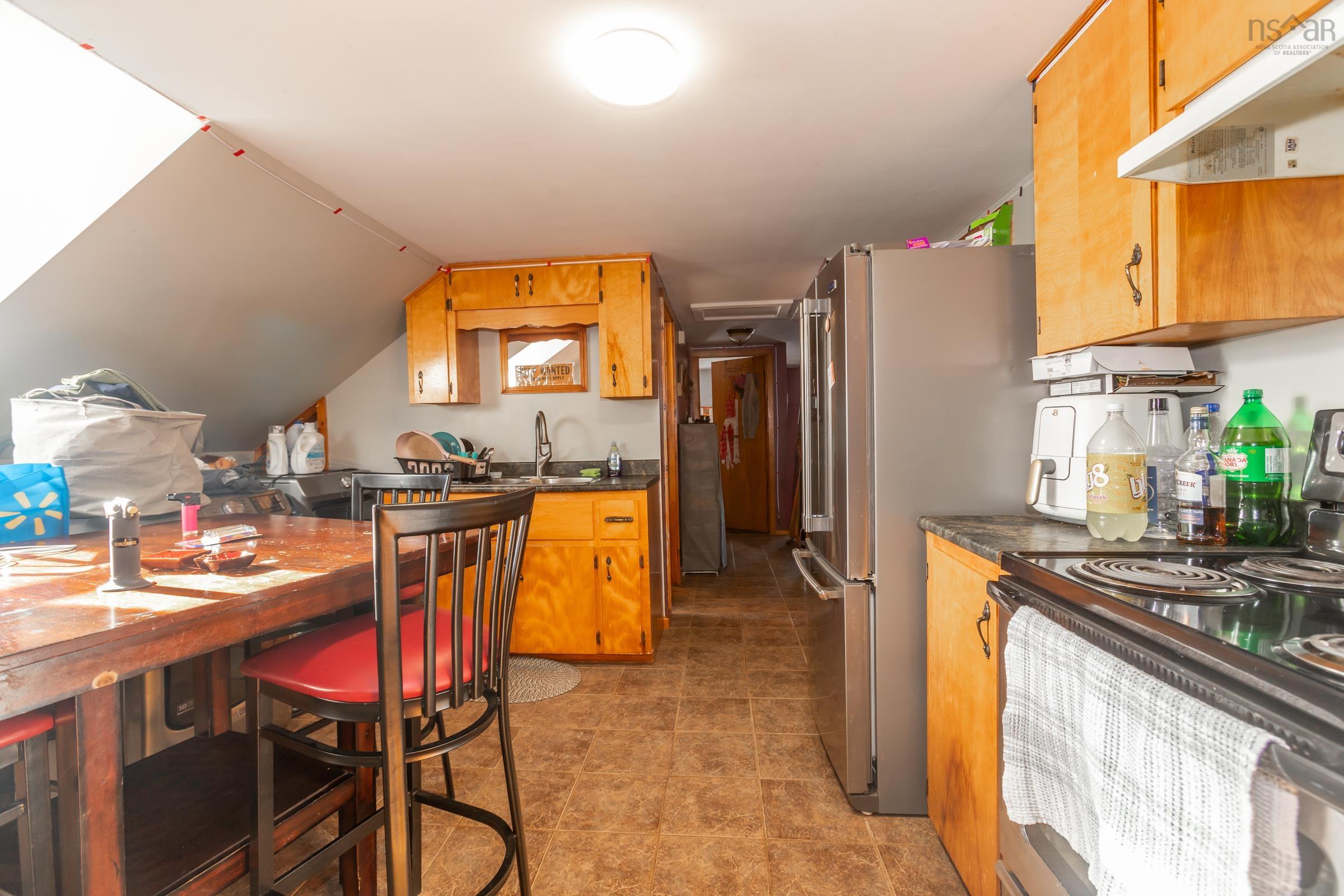 $249,900.00: 1302 Highway 201, Round Hill