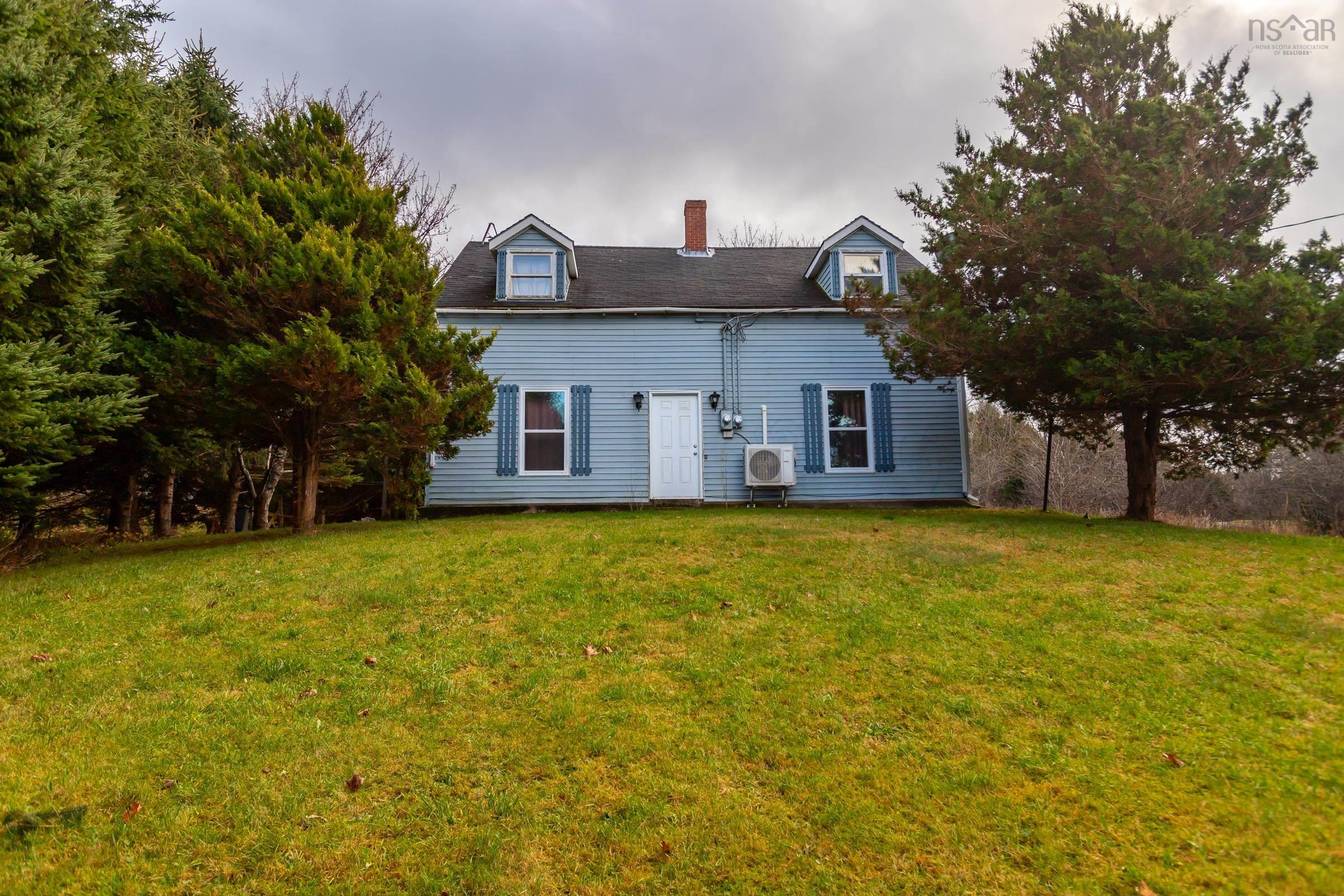 $249,900.00: 1302 Highway 201, Round Hill