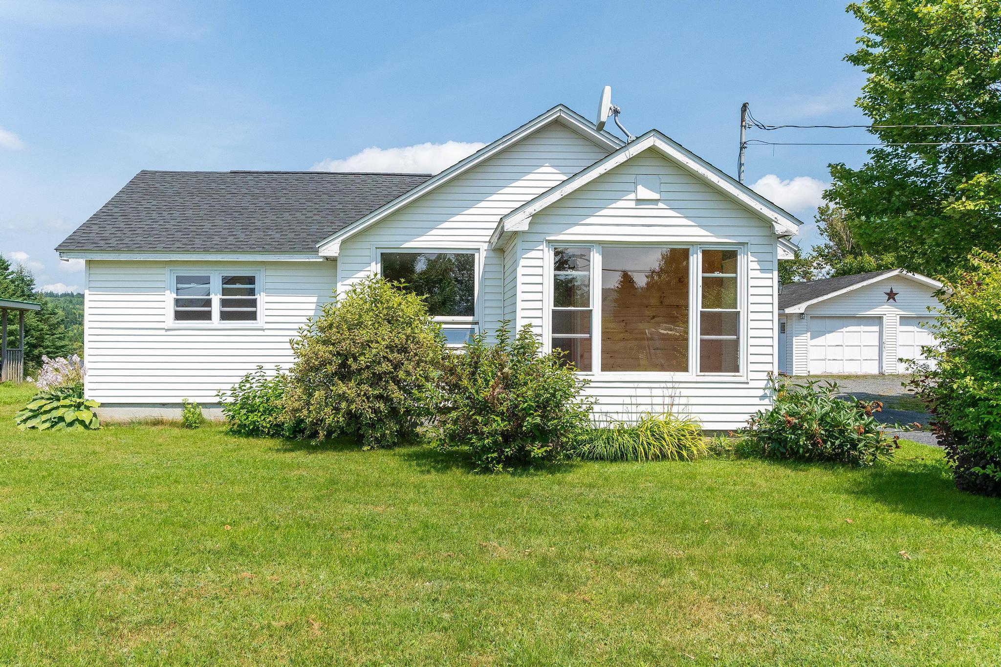 $214,900.00: 959 2 Highway, Five Islands