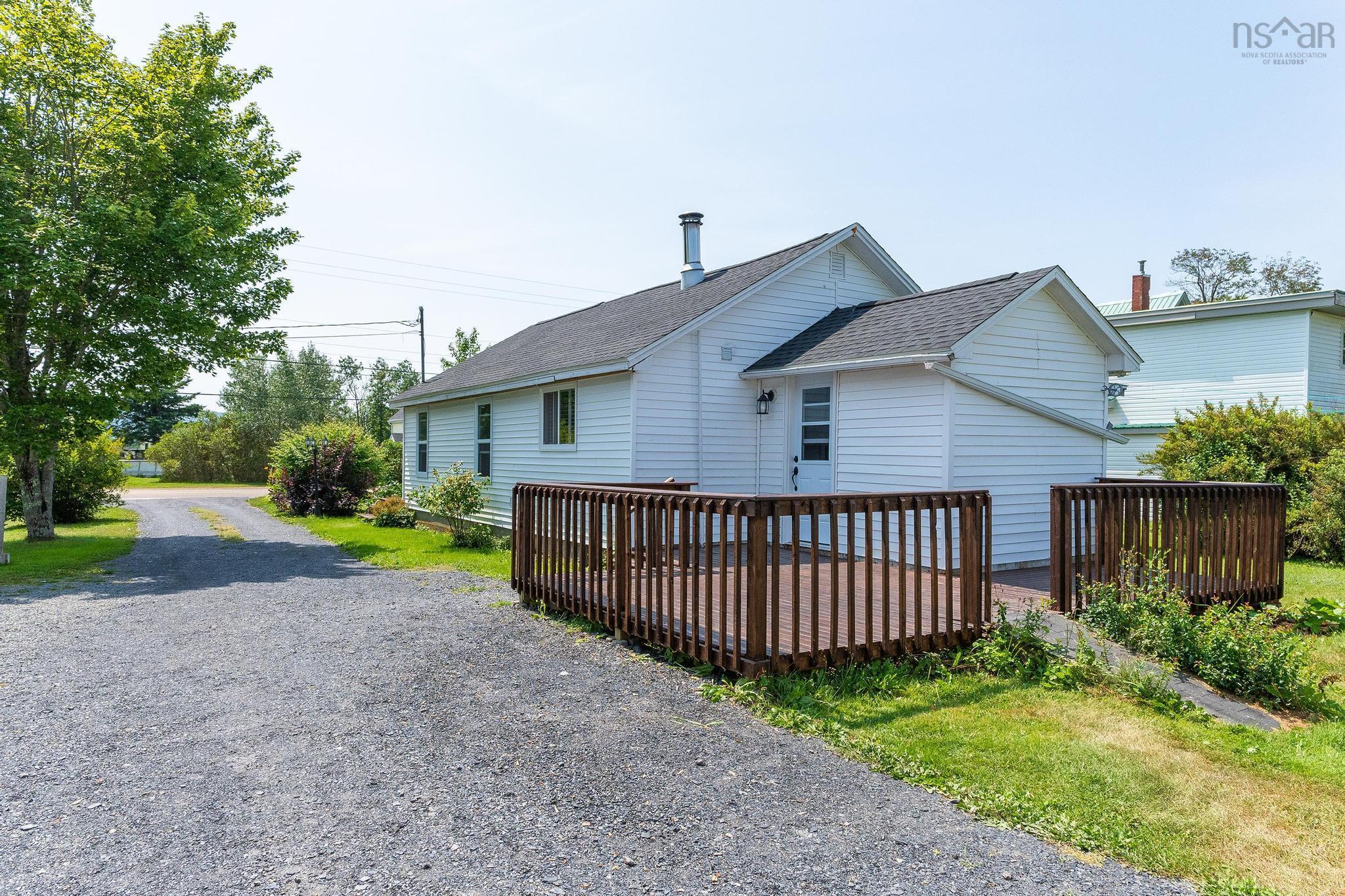 $214,900.00: 959 2 Highway, Five Islands