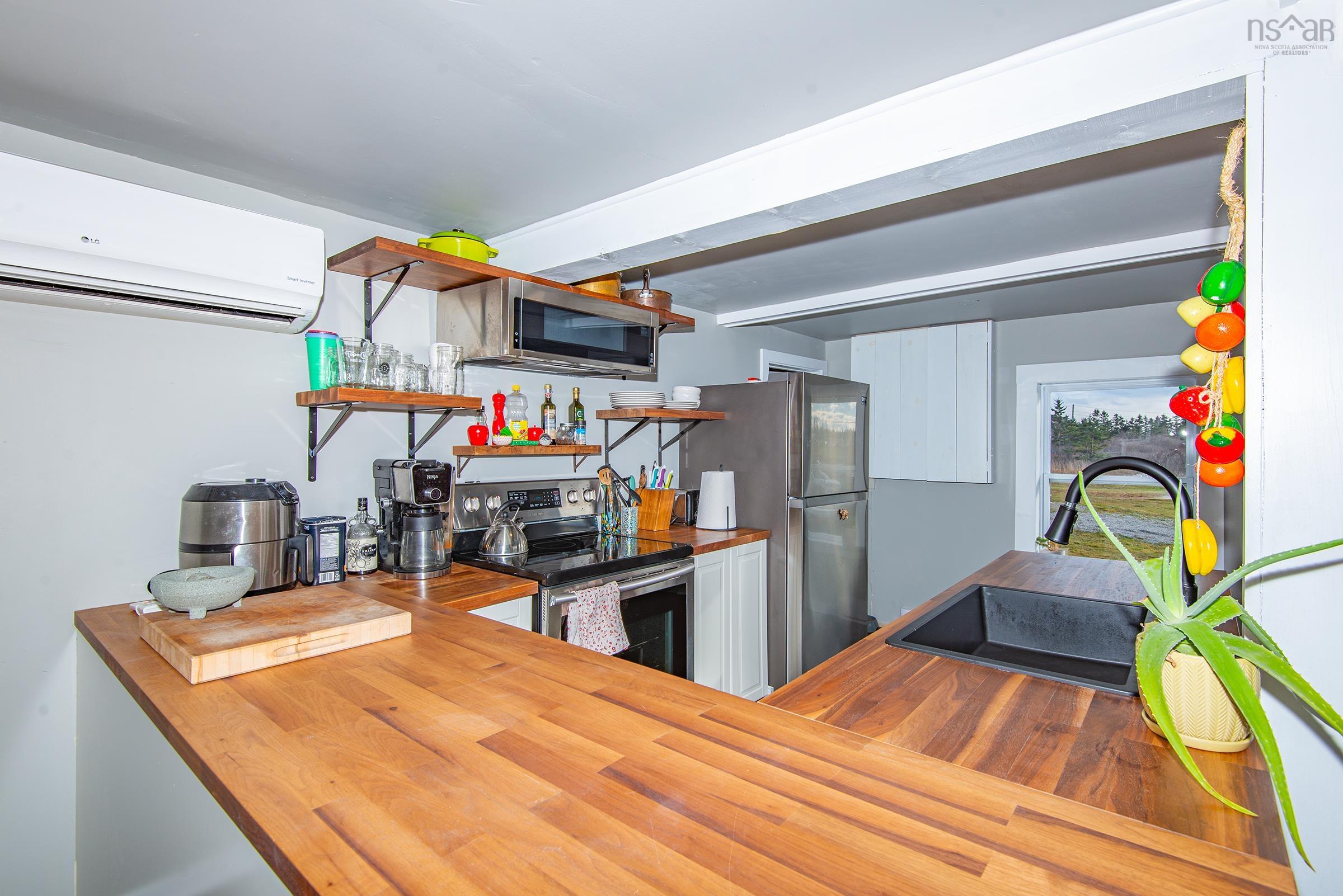 $333,000.00: 5640 Highway 1, Mavillette