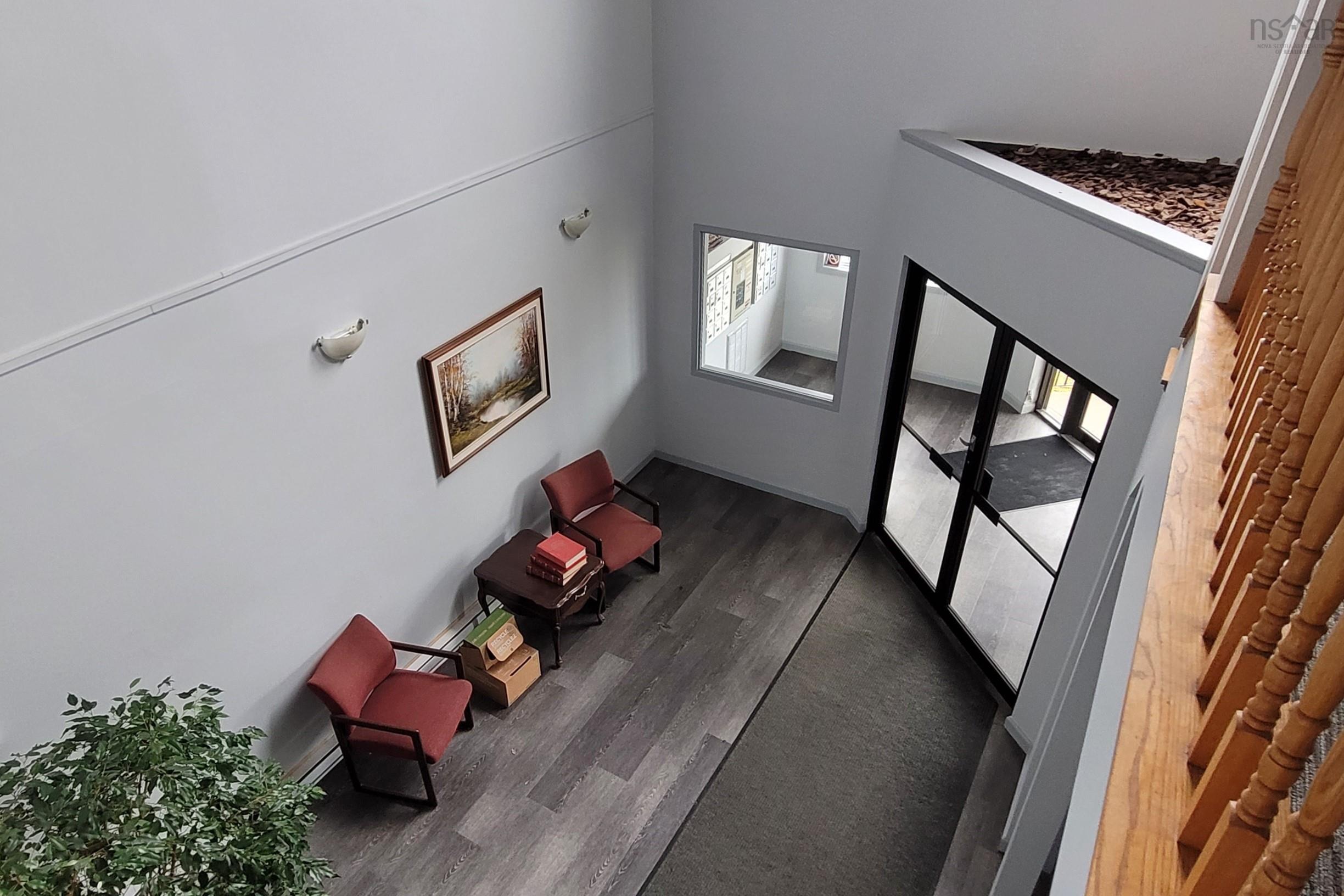 $330,000.00: 105 40 Chelton Woods Lane, Halifax