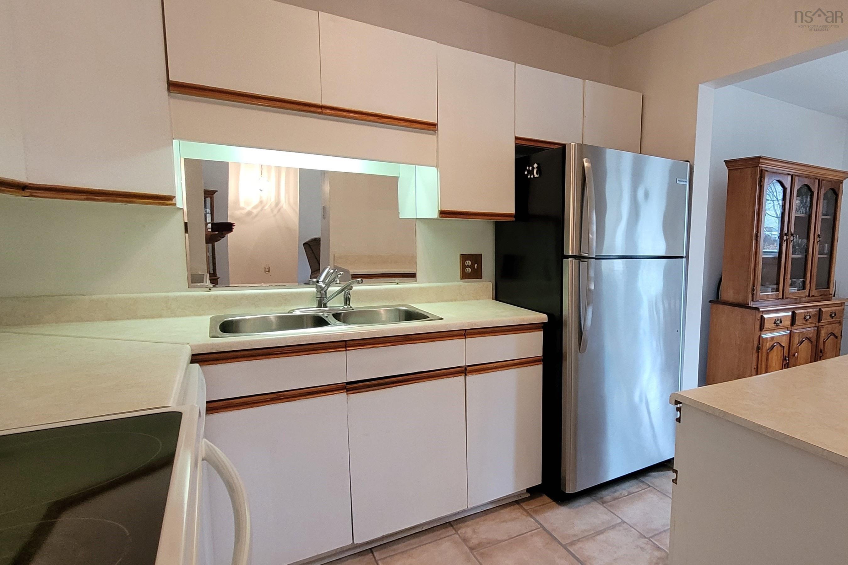 $330,000.00: 105 40 Chelton Woods Lane, Halifax