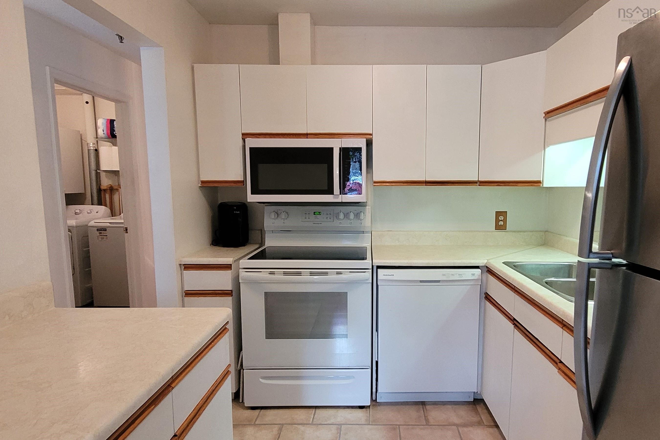 $330,000.00: 105 40 Chelton Woods Lane, Halifax