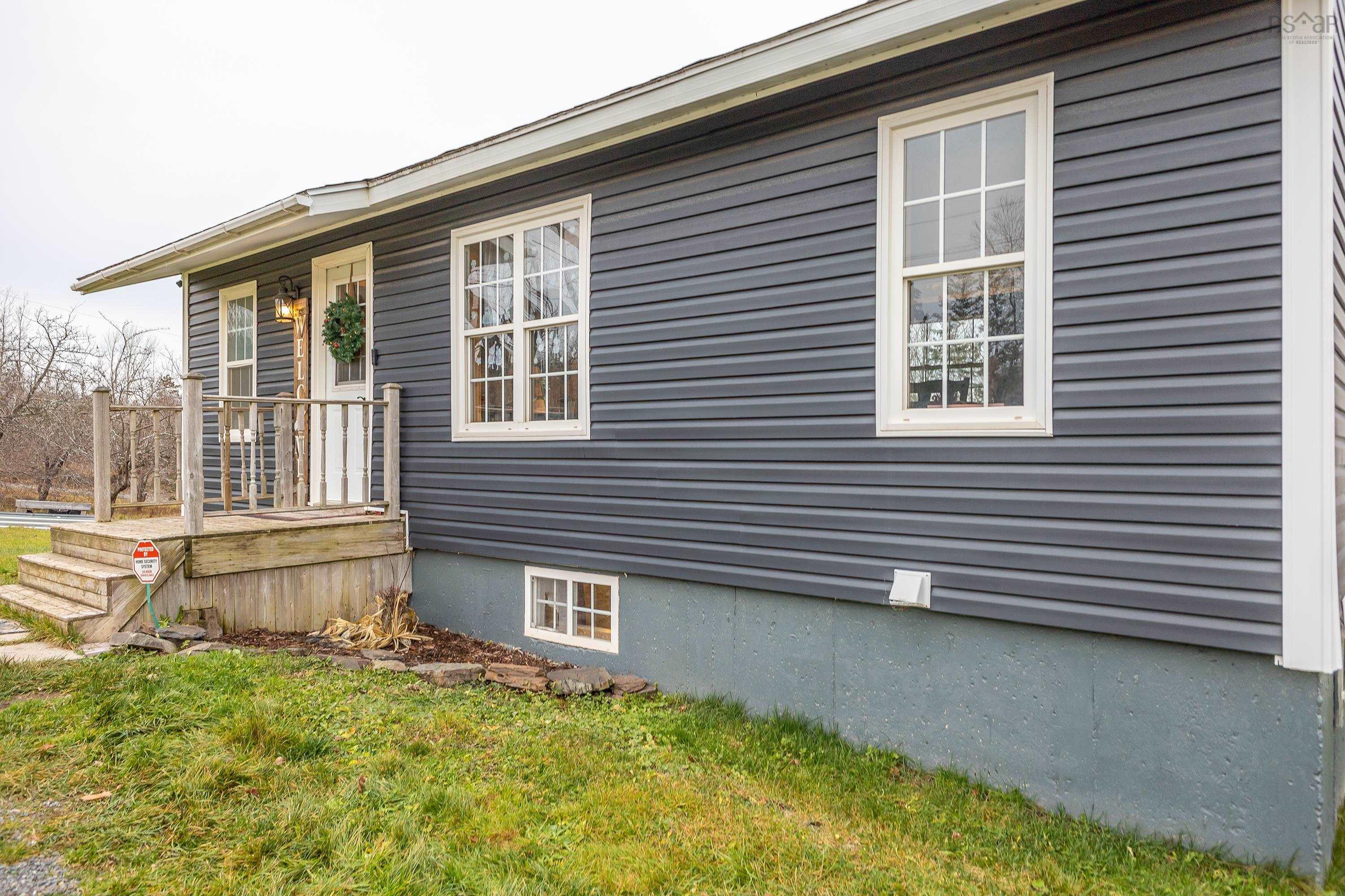 $475,000.00: 214 Limerock Road, Salt Springs