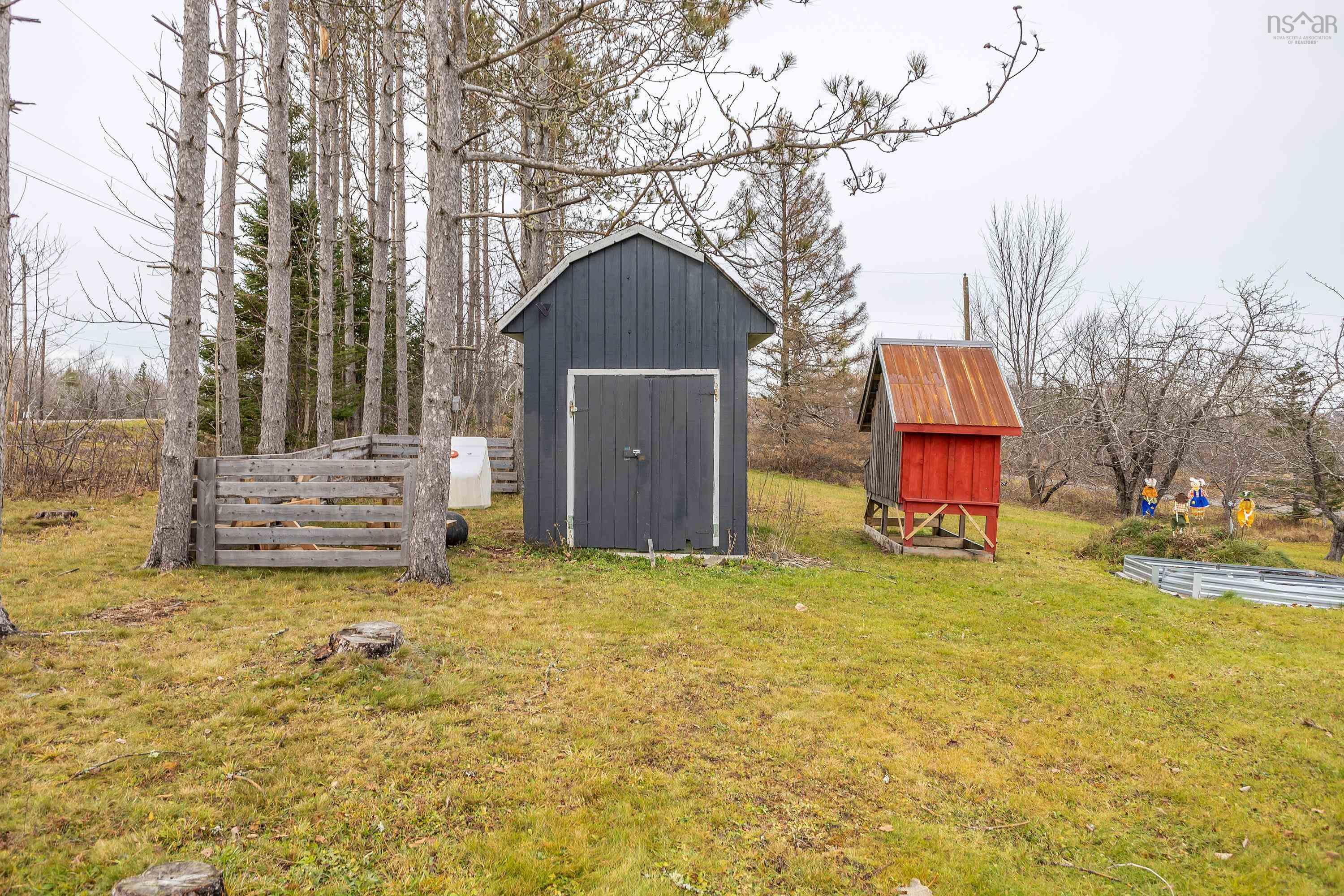 $475,000.00: 214 Limerock Road, Salt Springs