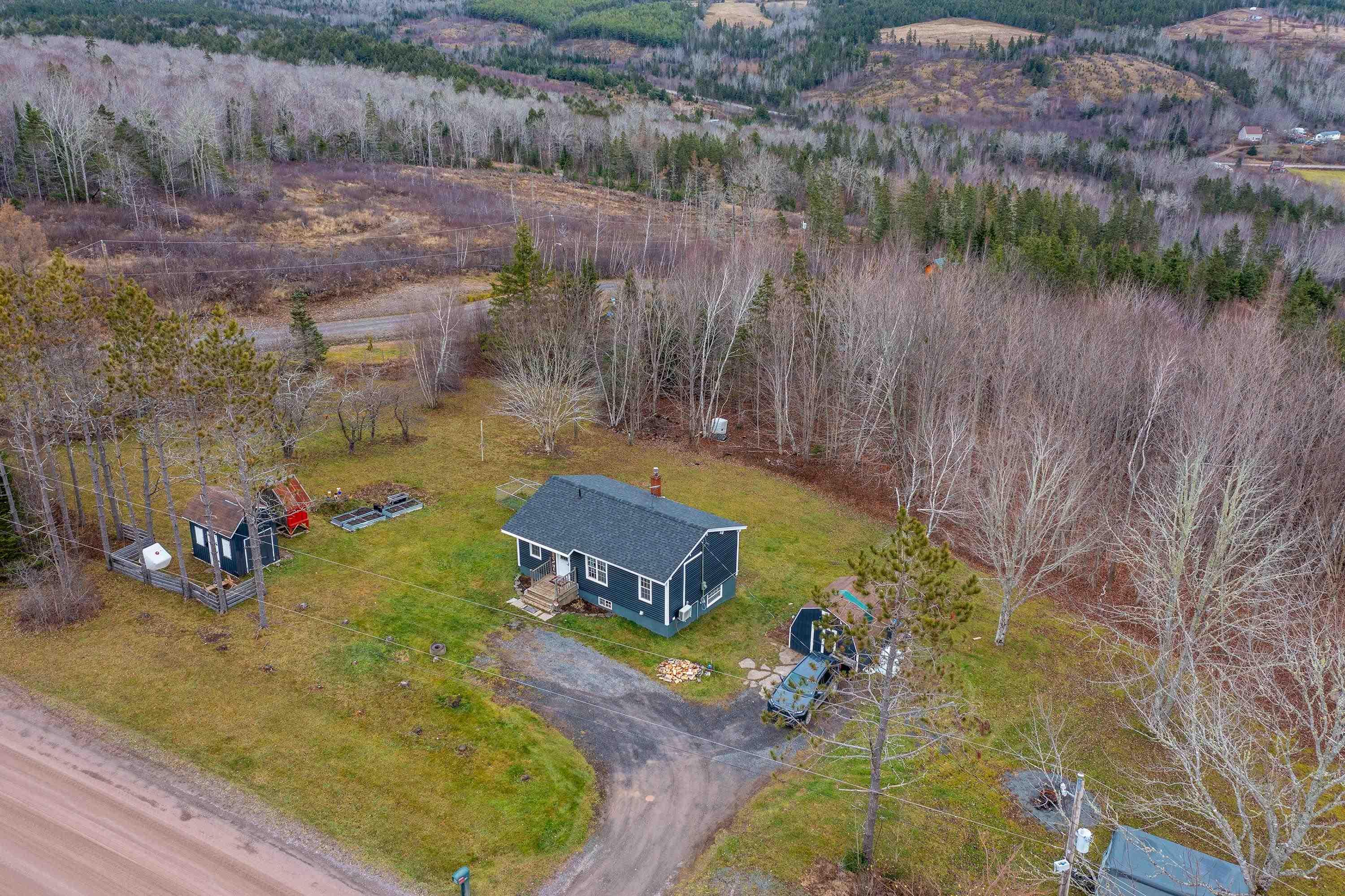 $475,000.00: 214 Limerock Road, Salt Springs