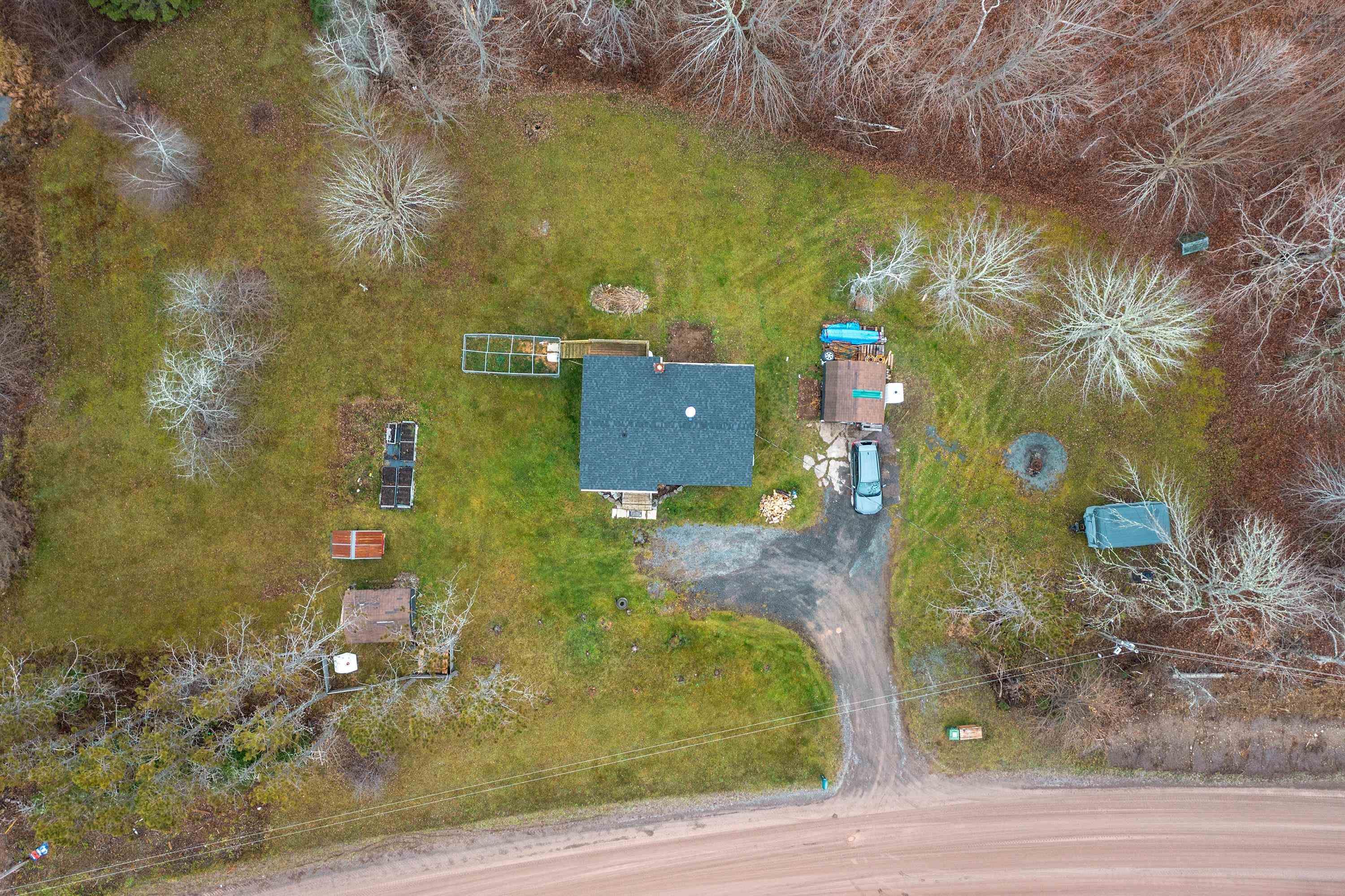 $475,000.00: 214 Limerock Road, Salt Springs