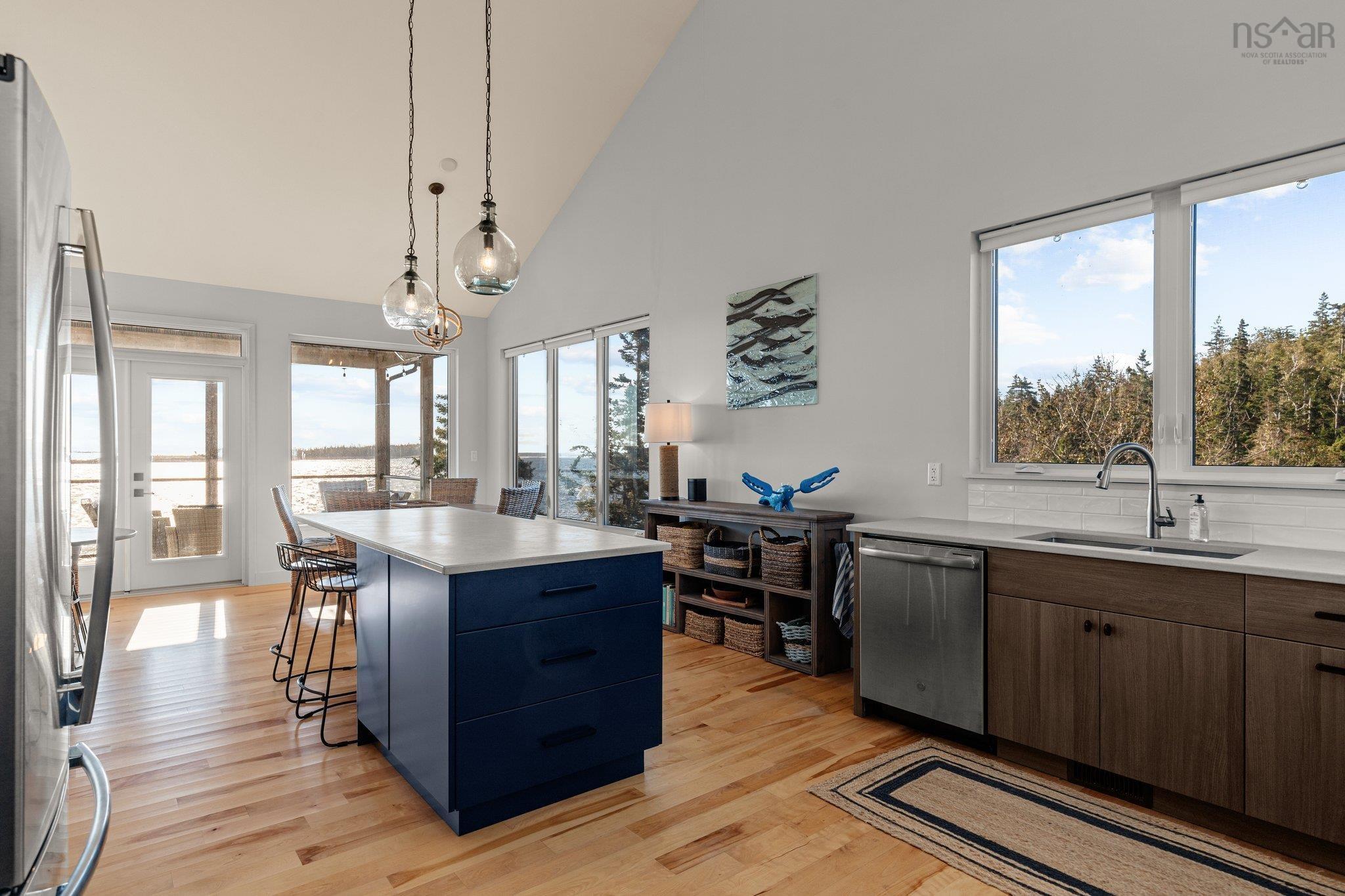 $1,349,000.00: 2 Island Watch Run, Northwest Cove
