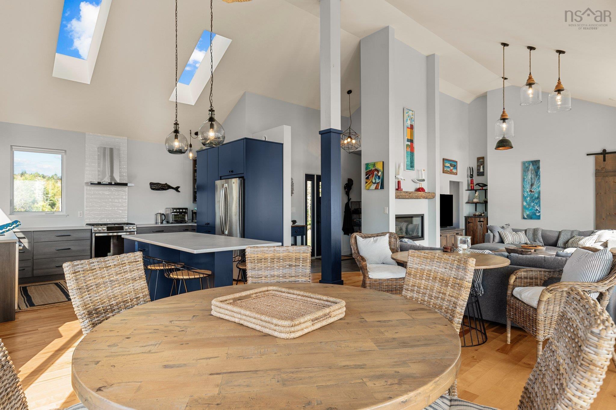 $1,349,000.00: 2 Island Watch Run, Northwest Cove