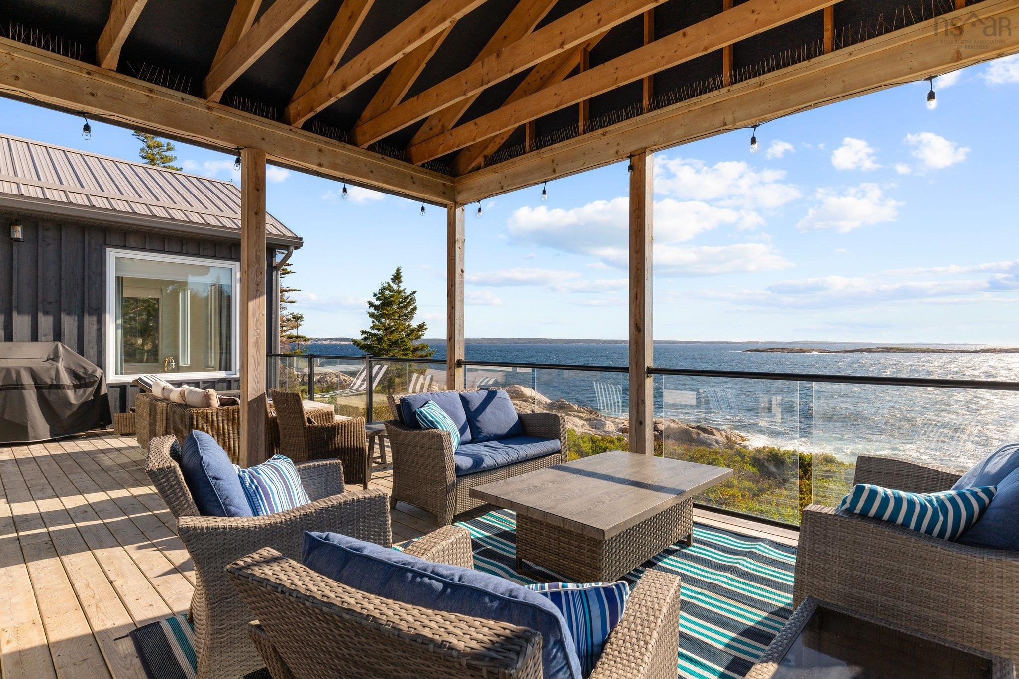 $1,349,000.00: 2 Island Watch Run, Northwest Cove