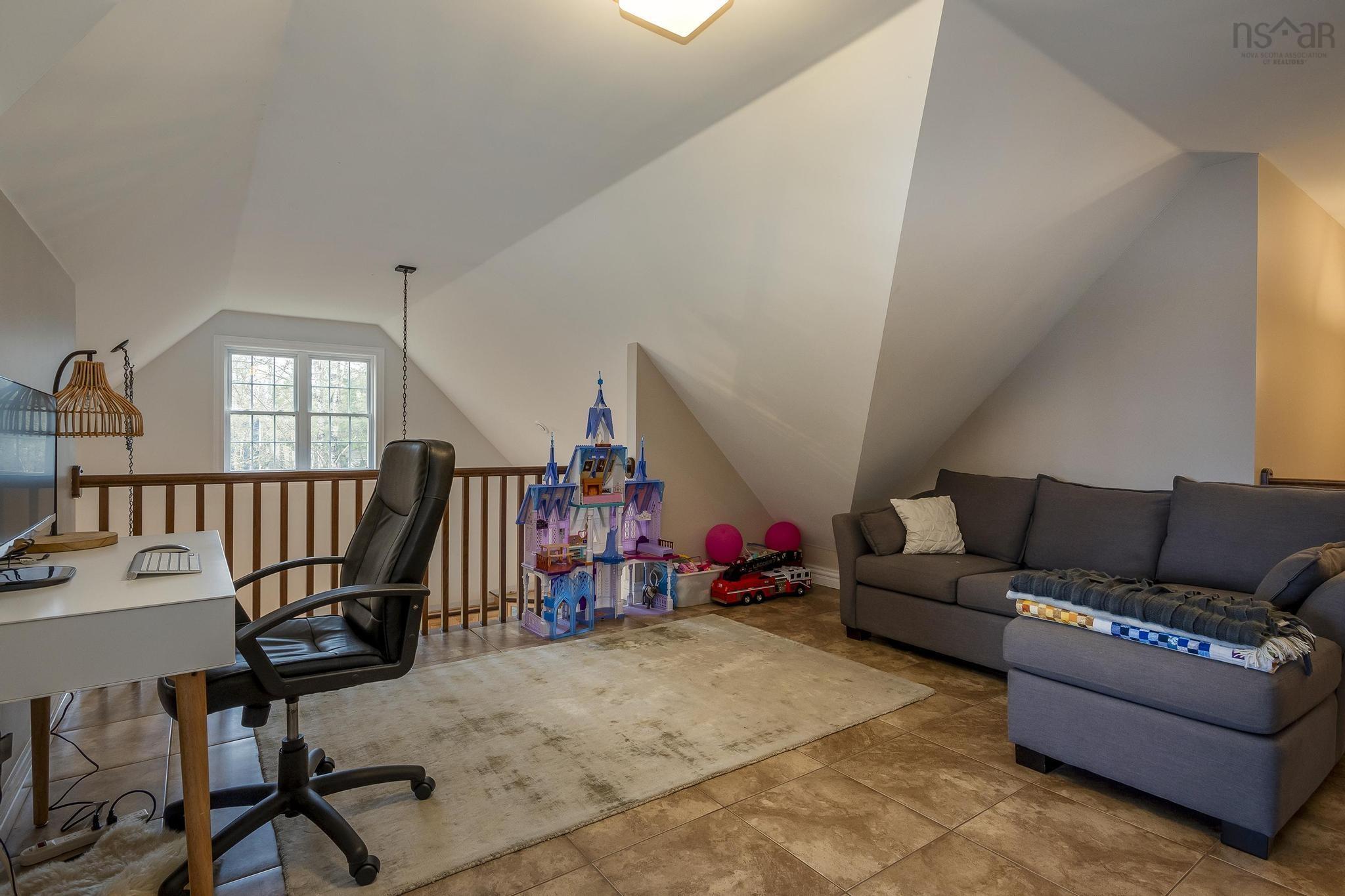 $1,299,900.00: 390 A Stewart Road, Shortts Lake