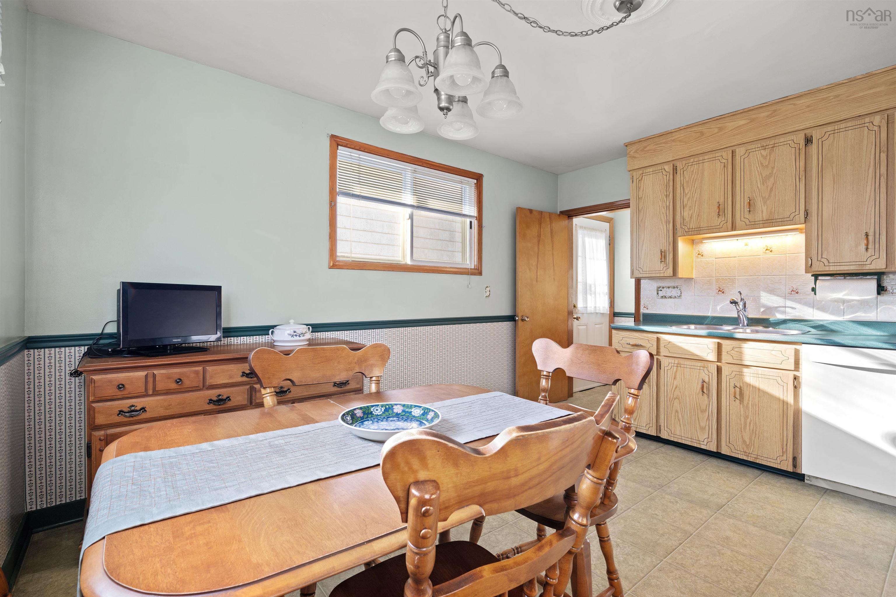 $499,900.00: 2 Plymouth Street, Halifax