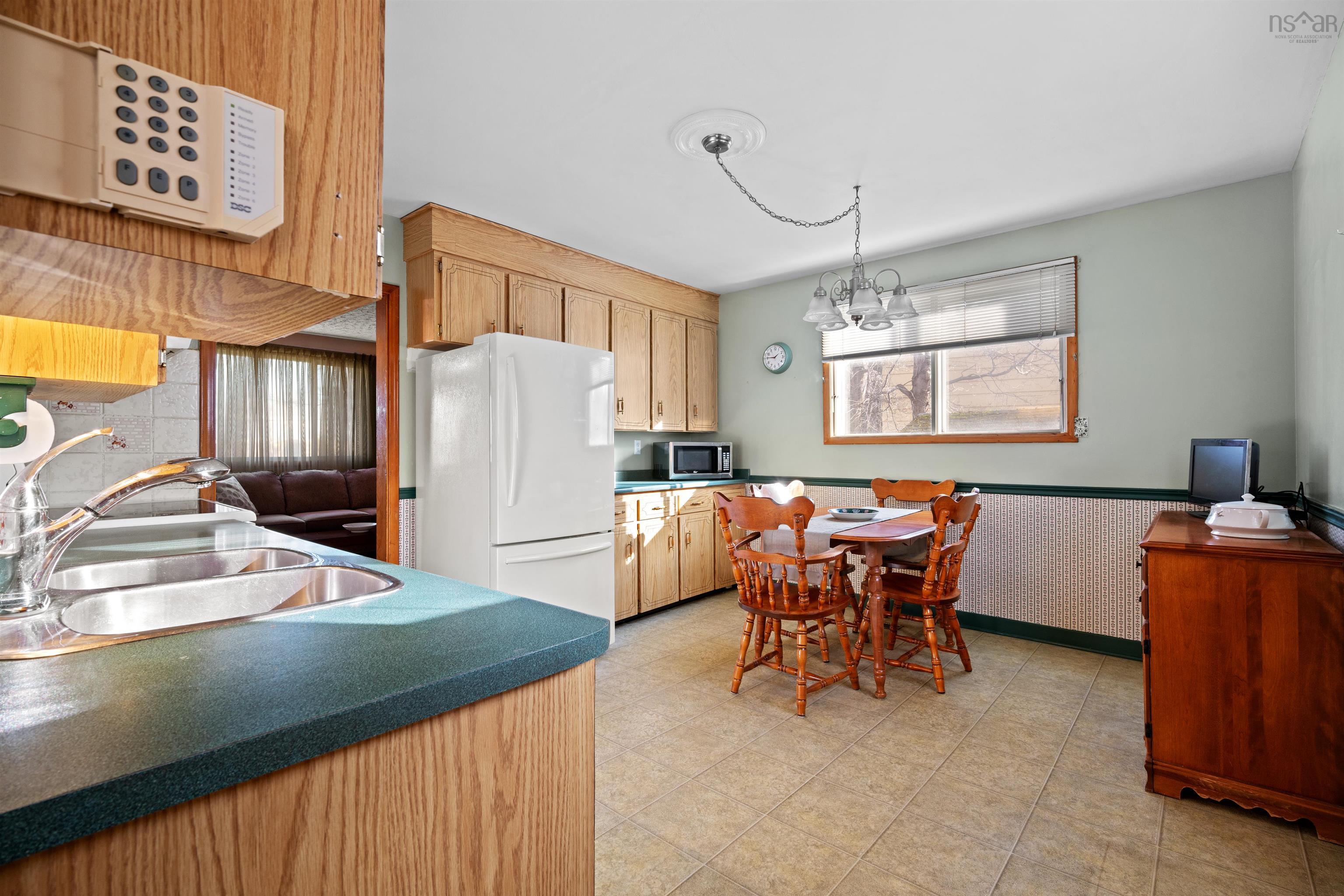 $499,900.00: 2 Plymouth Street, Halifax