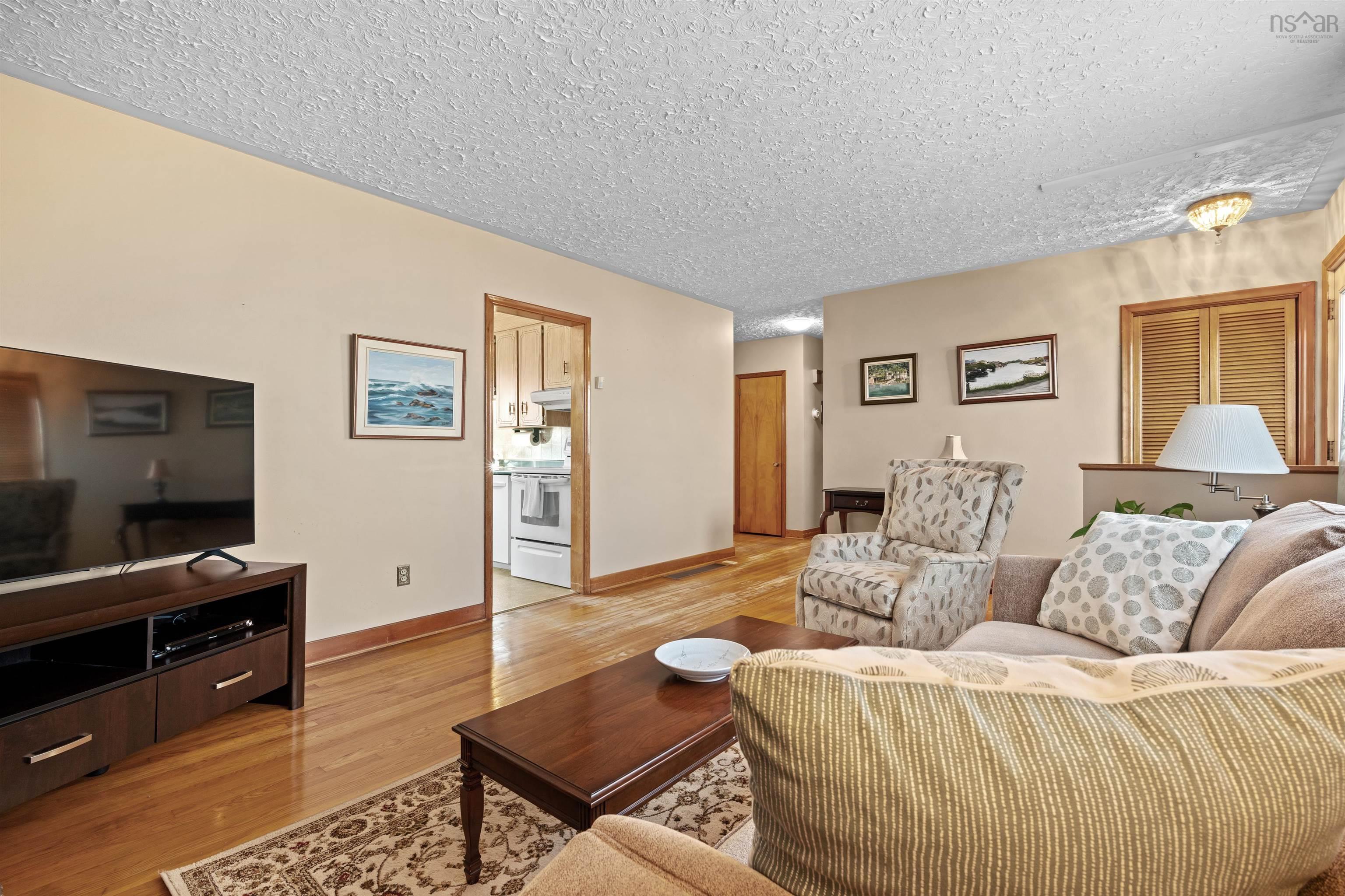$499,900.00: 2 Plymouth Street, Halifax