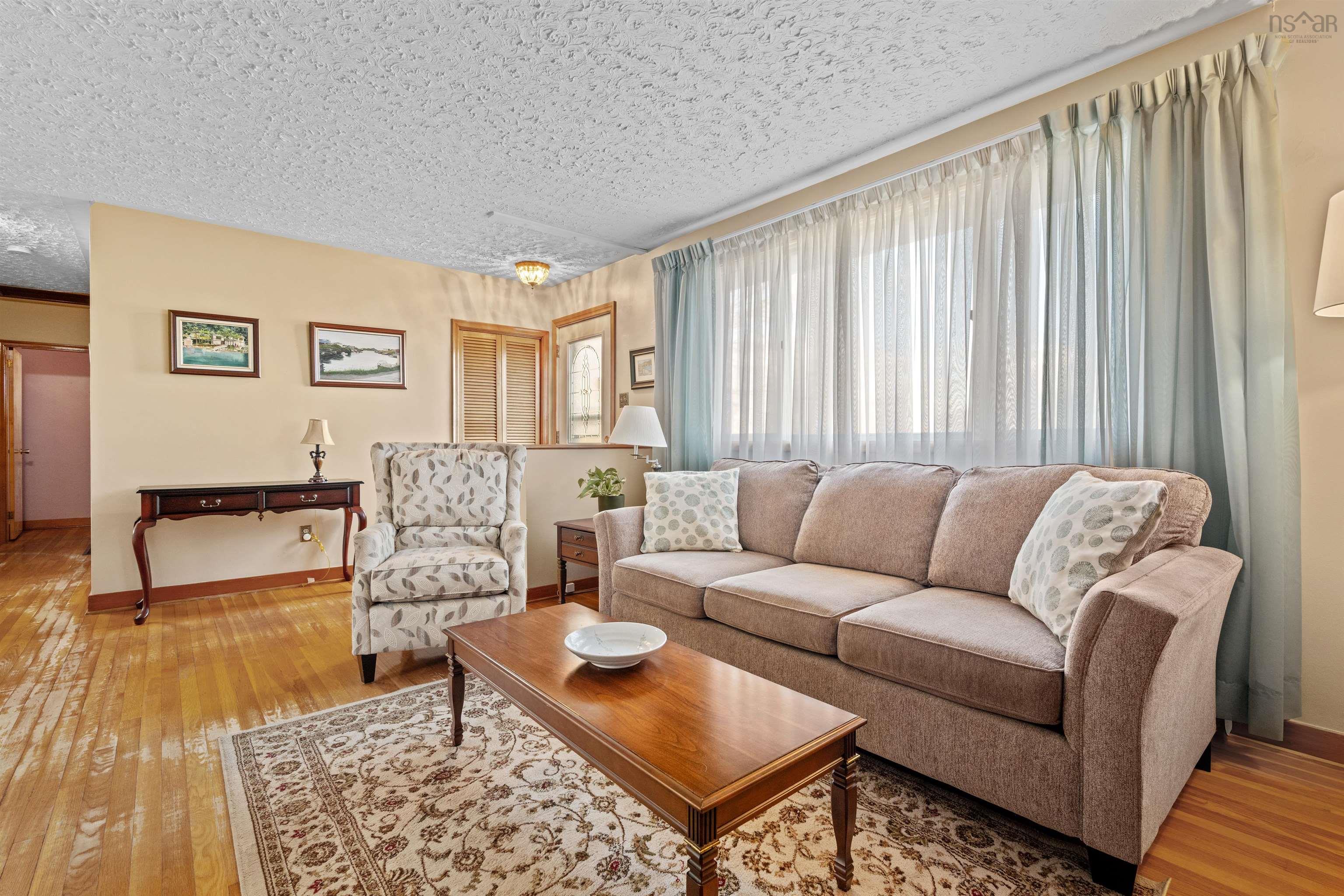 $499,900.00: 2 Plymouth Street, Halifax