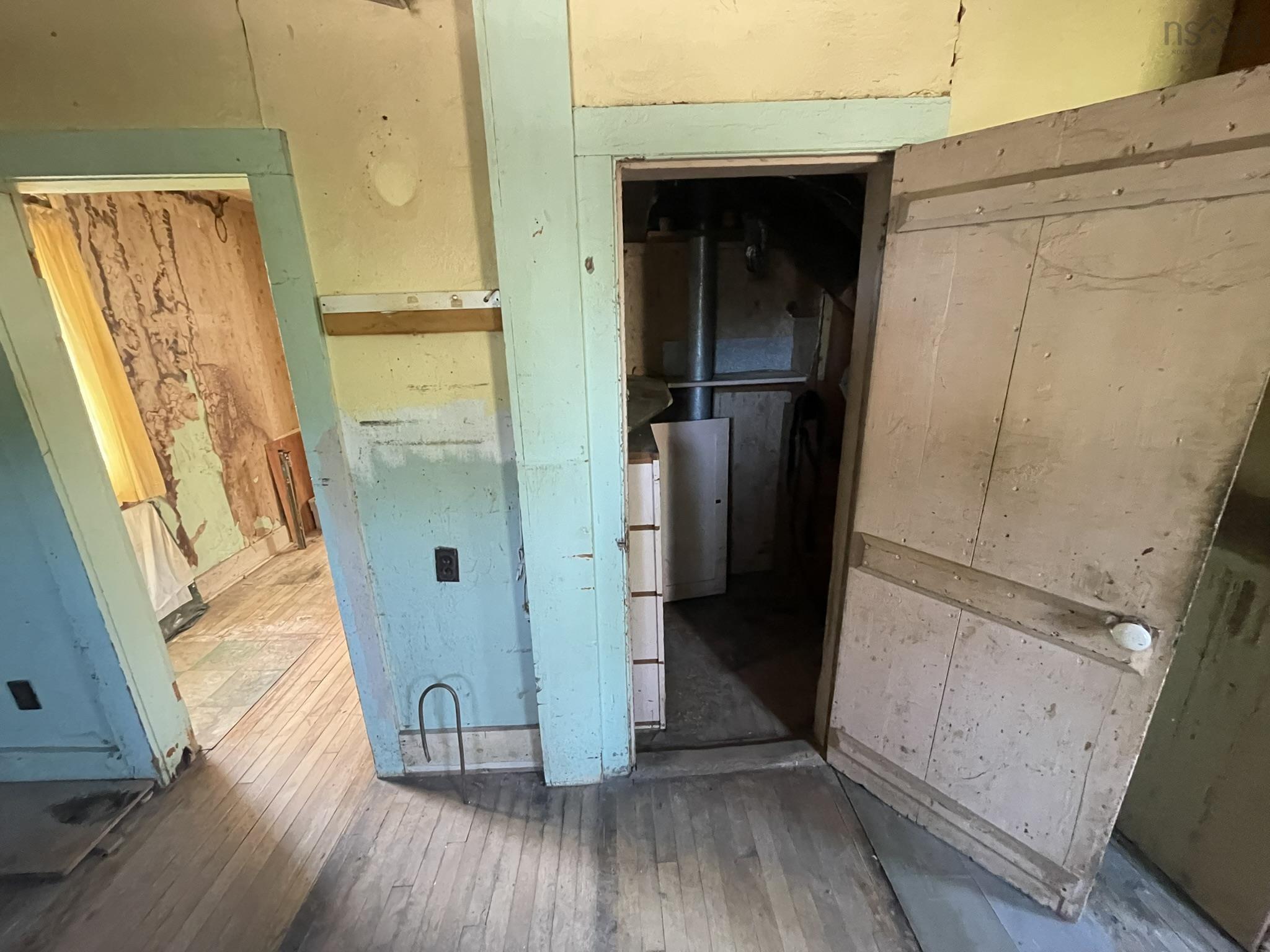 $75,000.00: 1458 Bluff Road, Hants Border