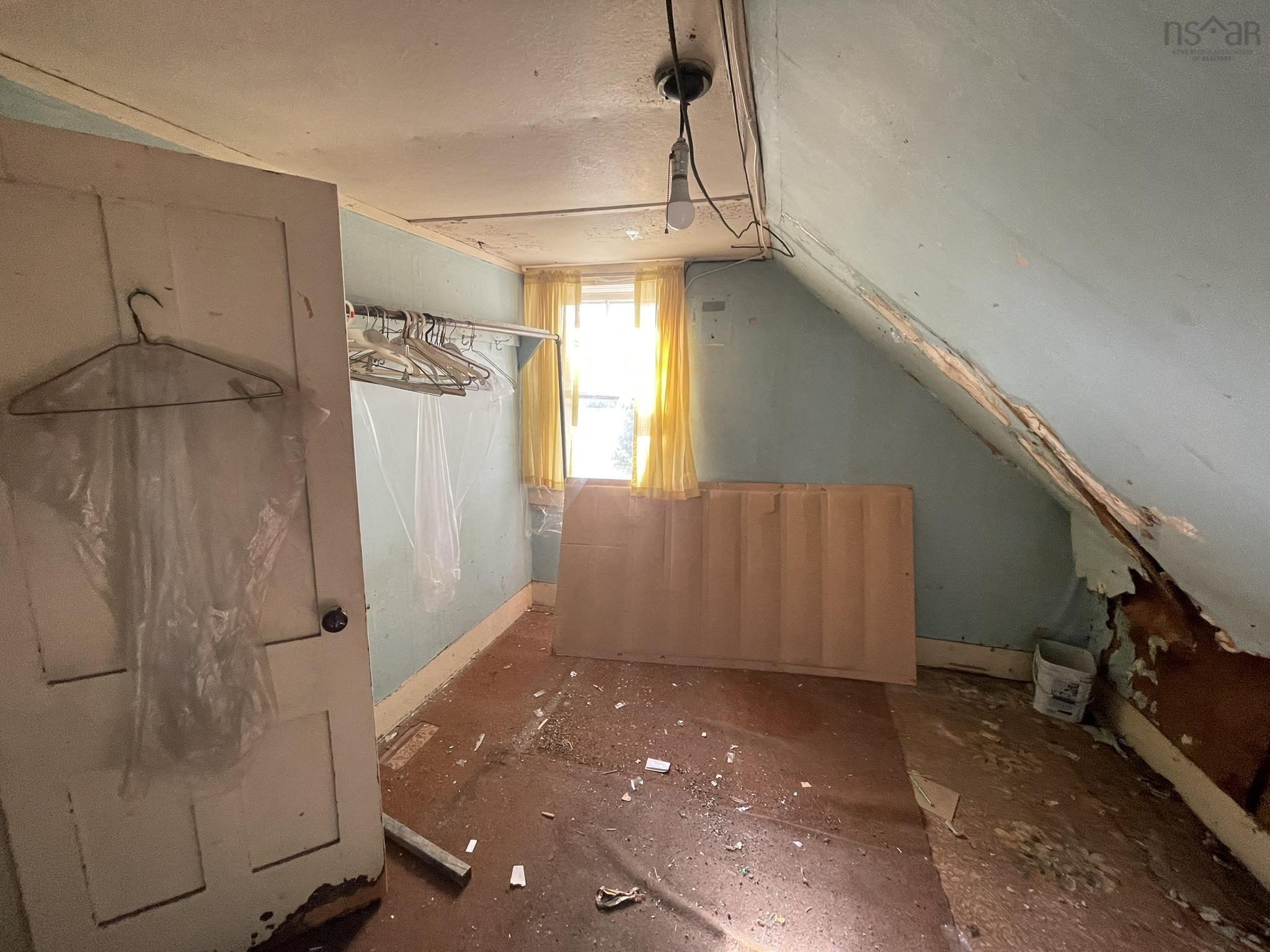 $75,000.00: 1458 Bluff Road, Hants Border