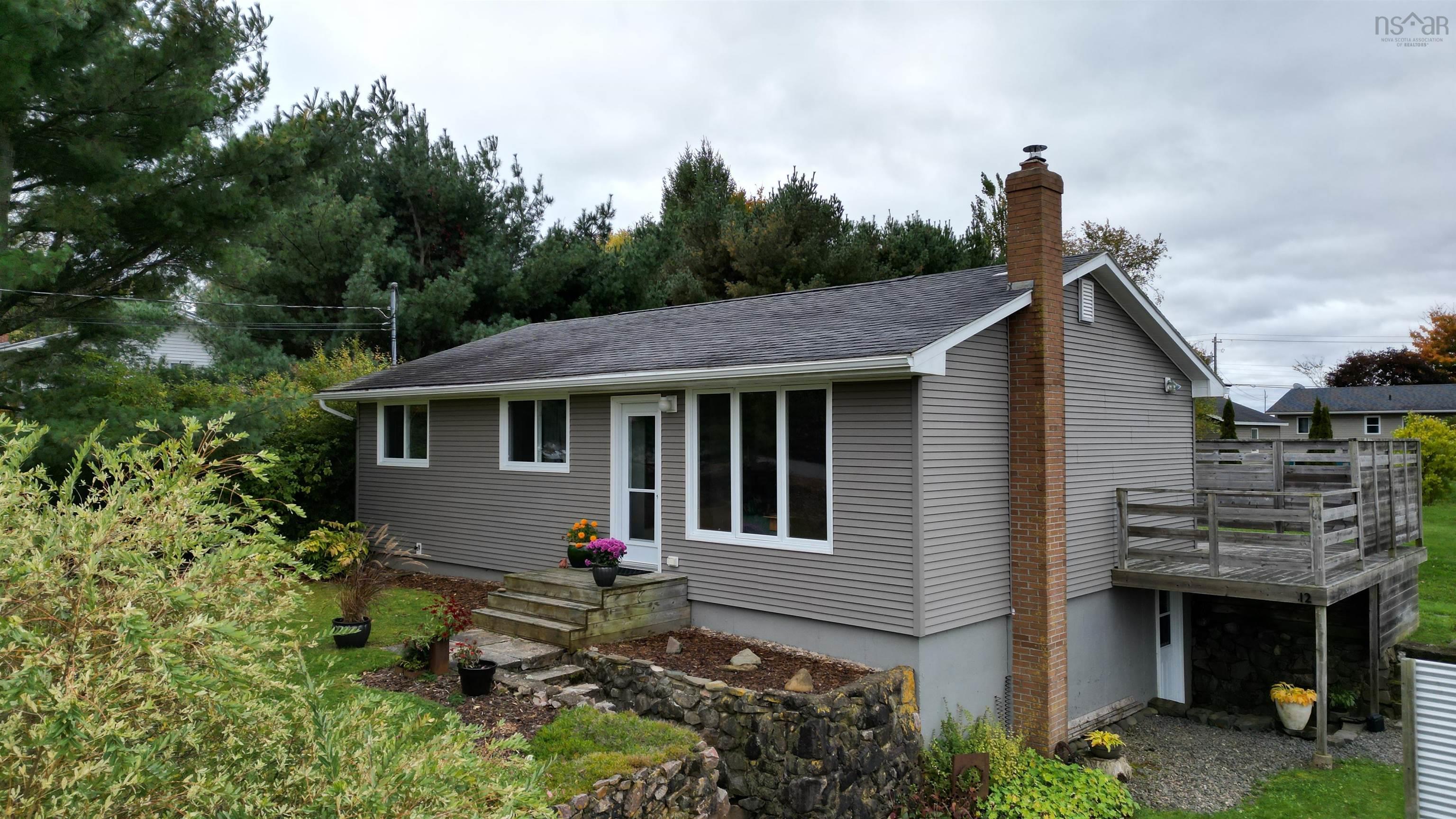$369,900.00: 12 Blomidon View Drive, Port Williams