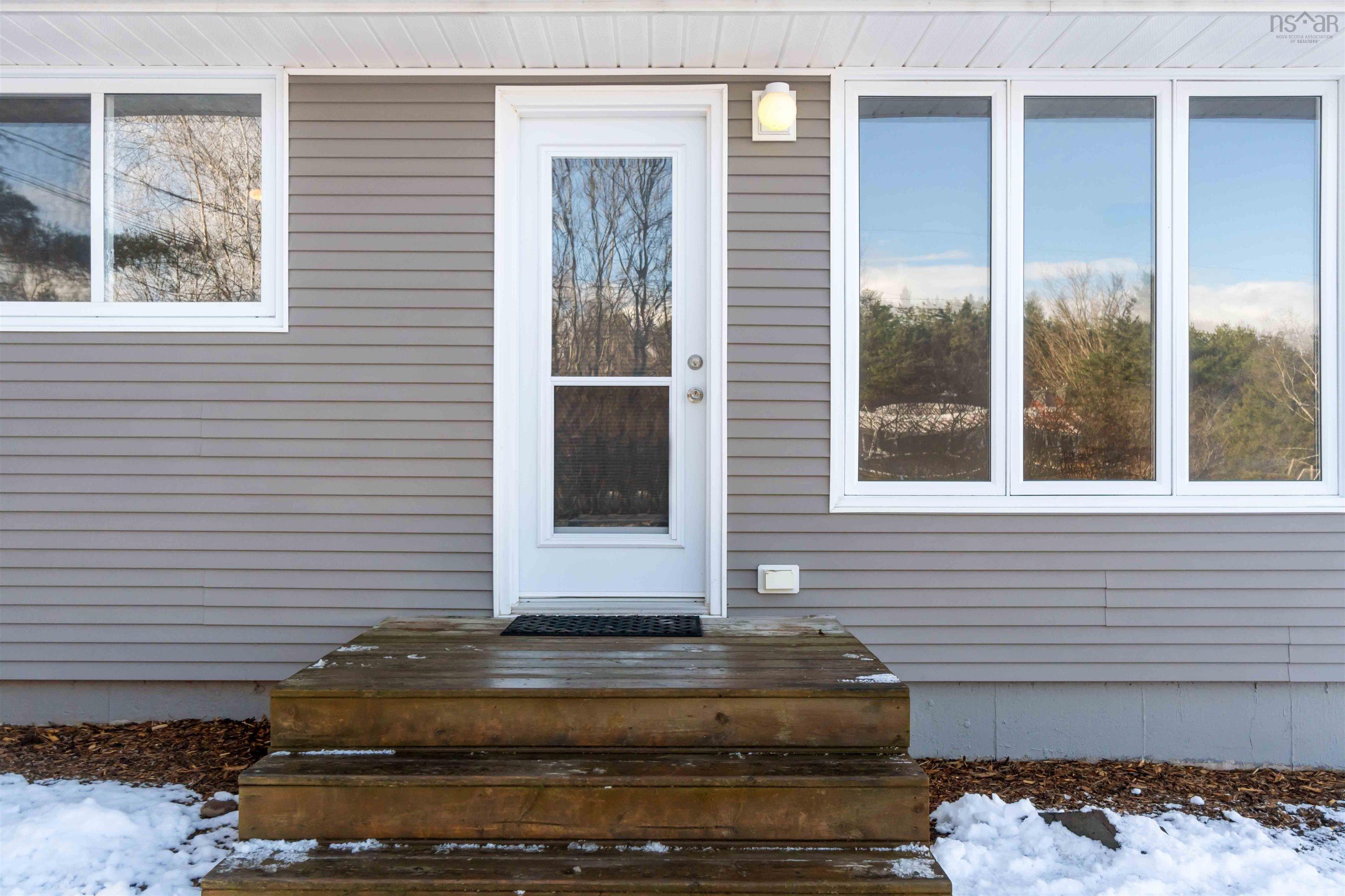 $369,900.00: 12 Blomidon View Drive, Port Williams