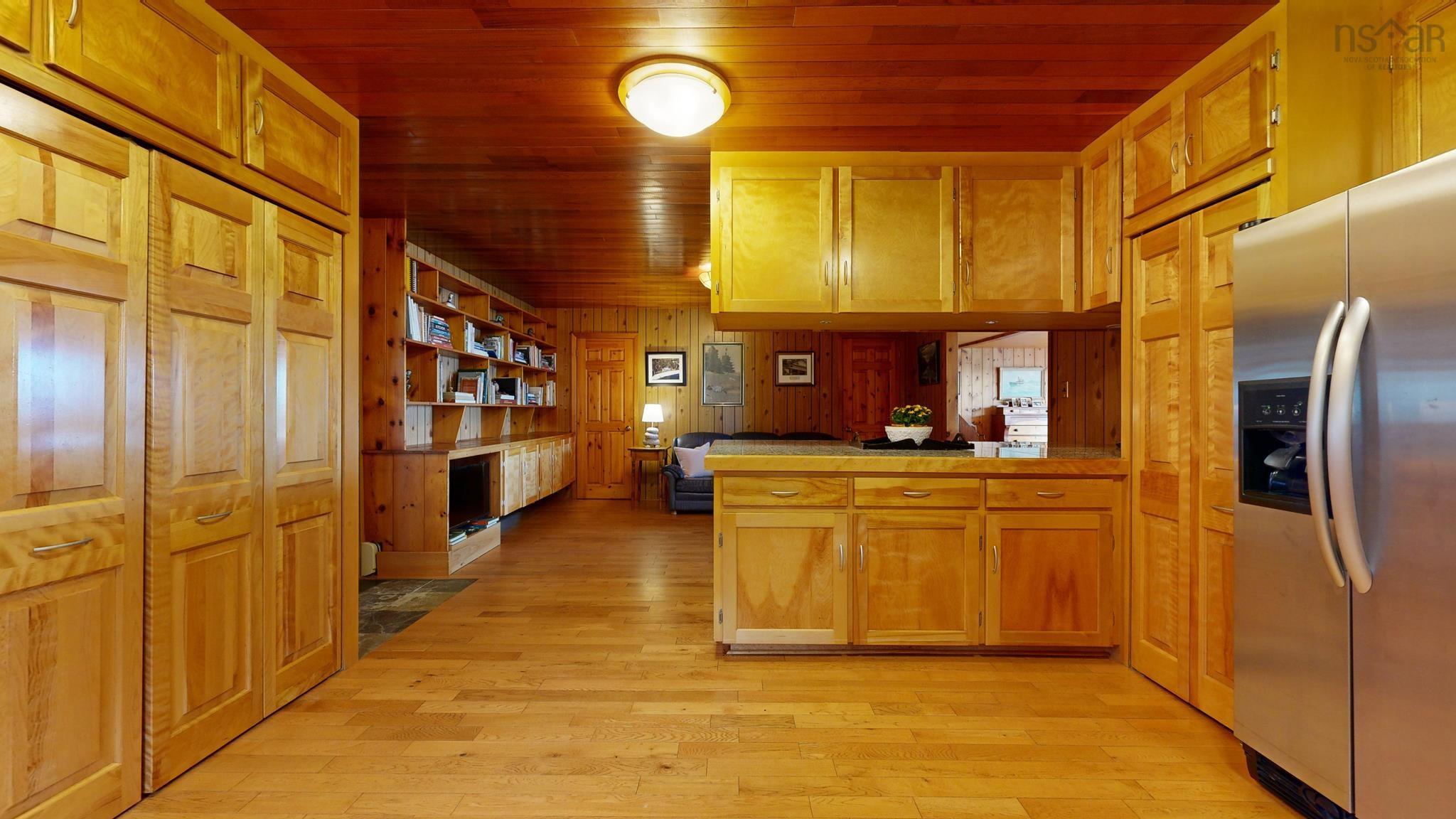 $1,050,000.00: 6969 Highway 3, Hunt