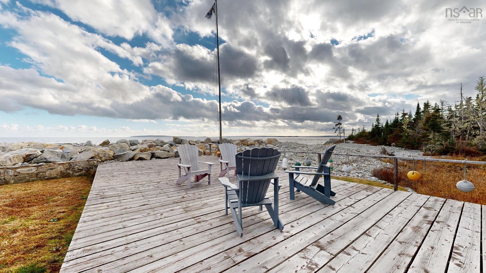 $1,050,000.00: 6969 Highway 3, Hunt