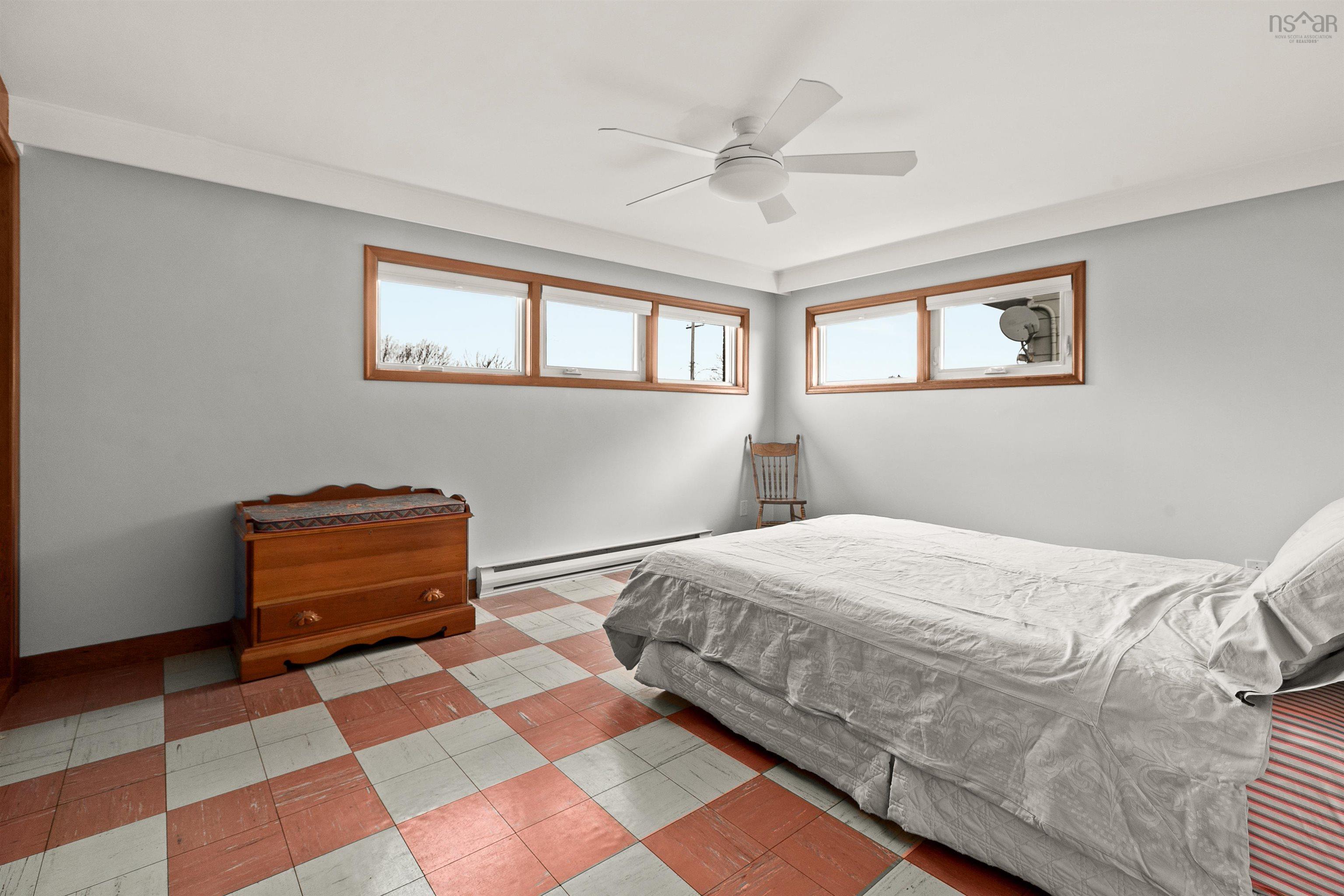 $585,000.00: 86 Sunnybrae Avenue, Halifax