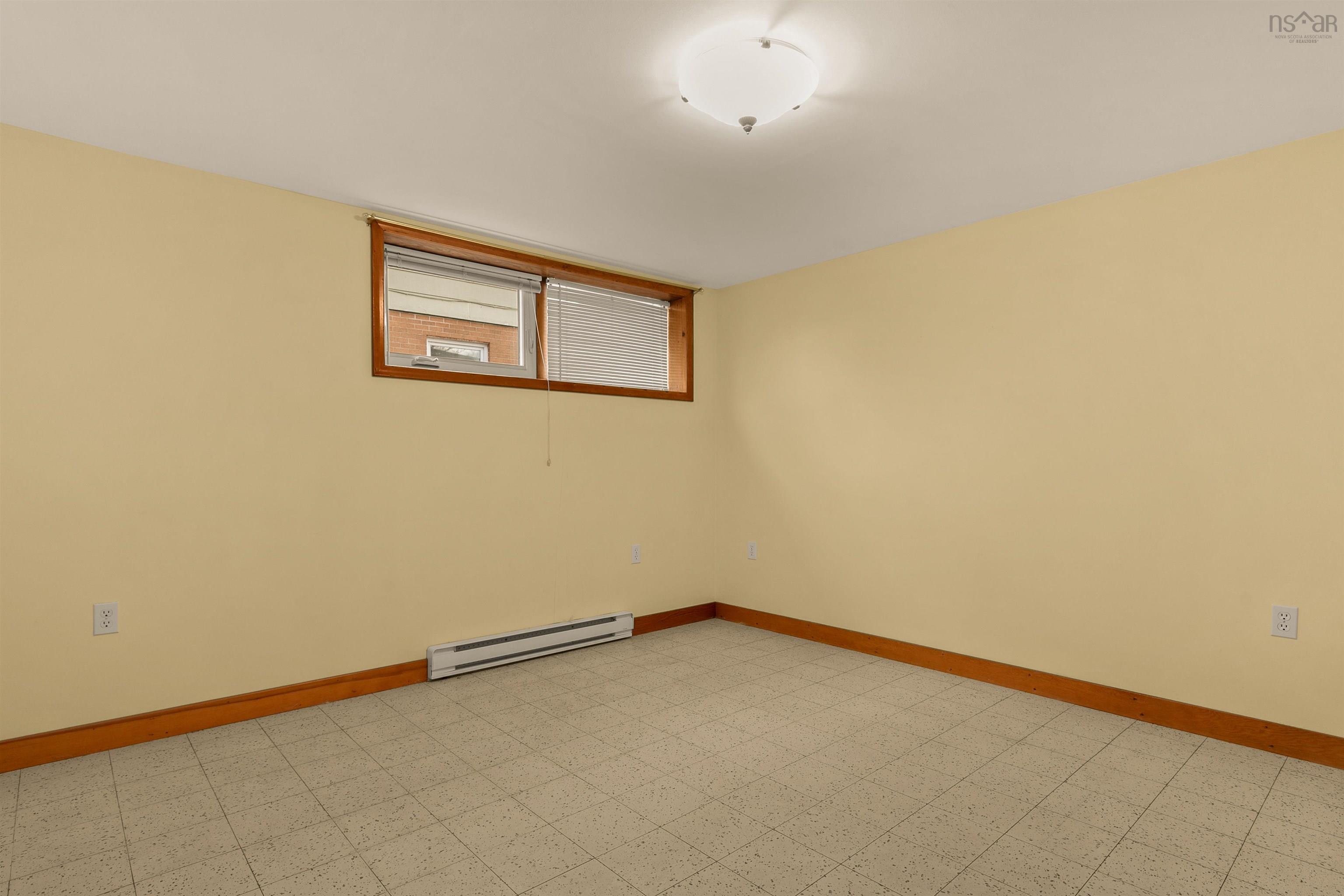 $585,000.00: 86 Sunnybrae Avenue, Halifax