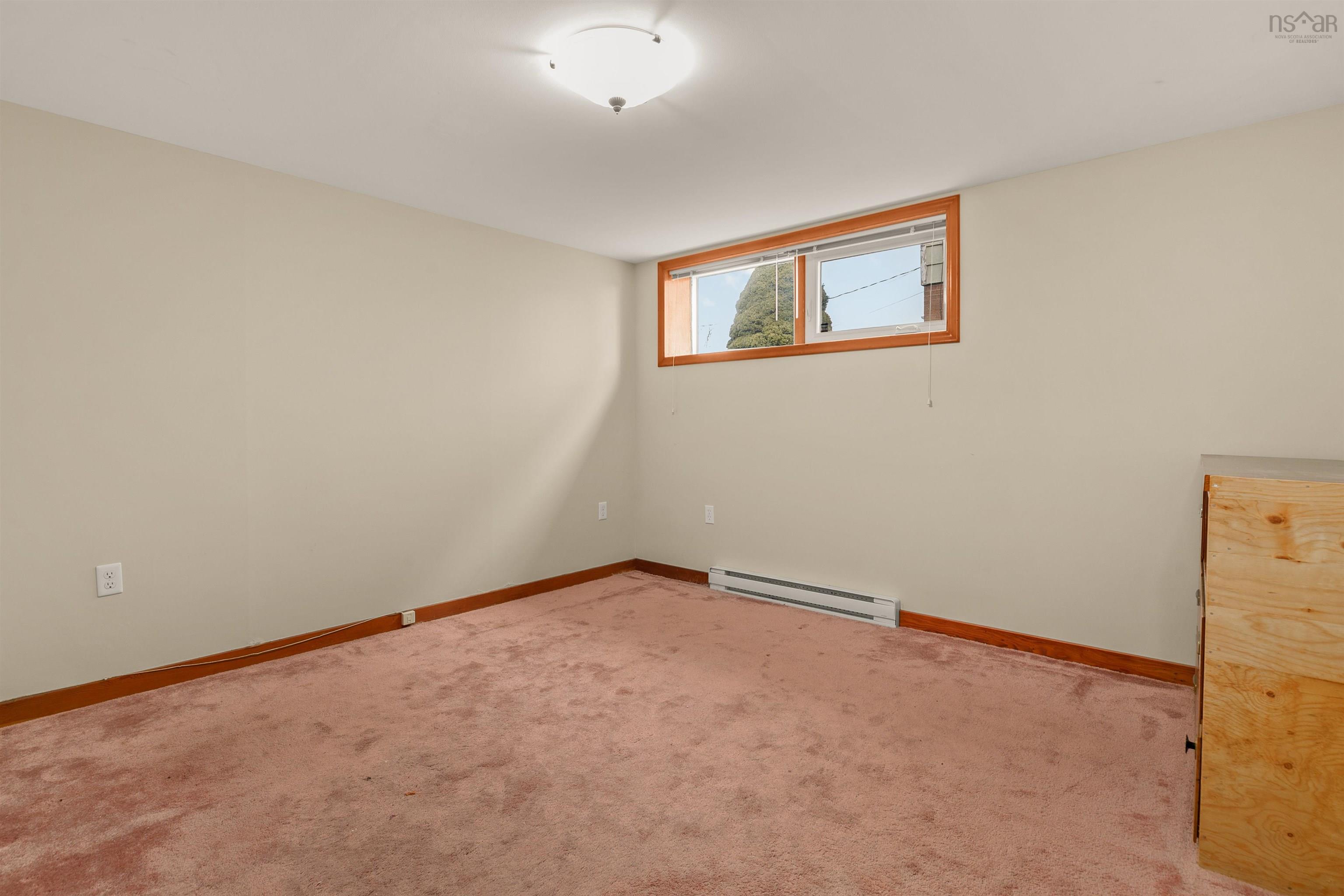 $585,000.00: 86 Sunnybrae Avenue, Halifax