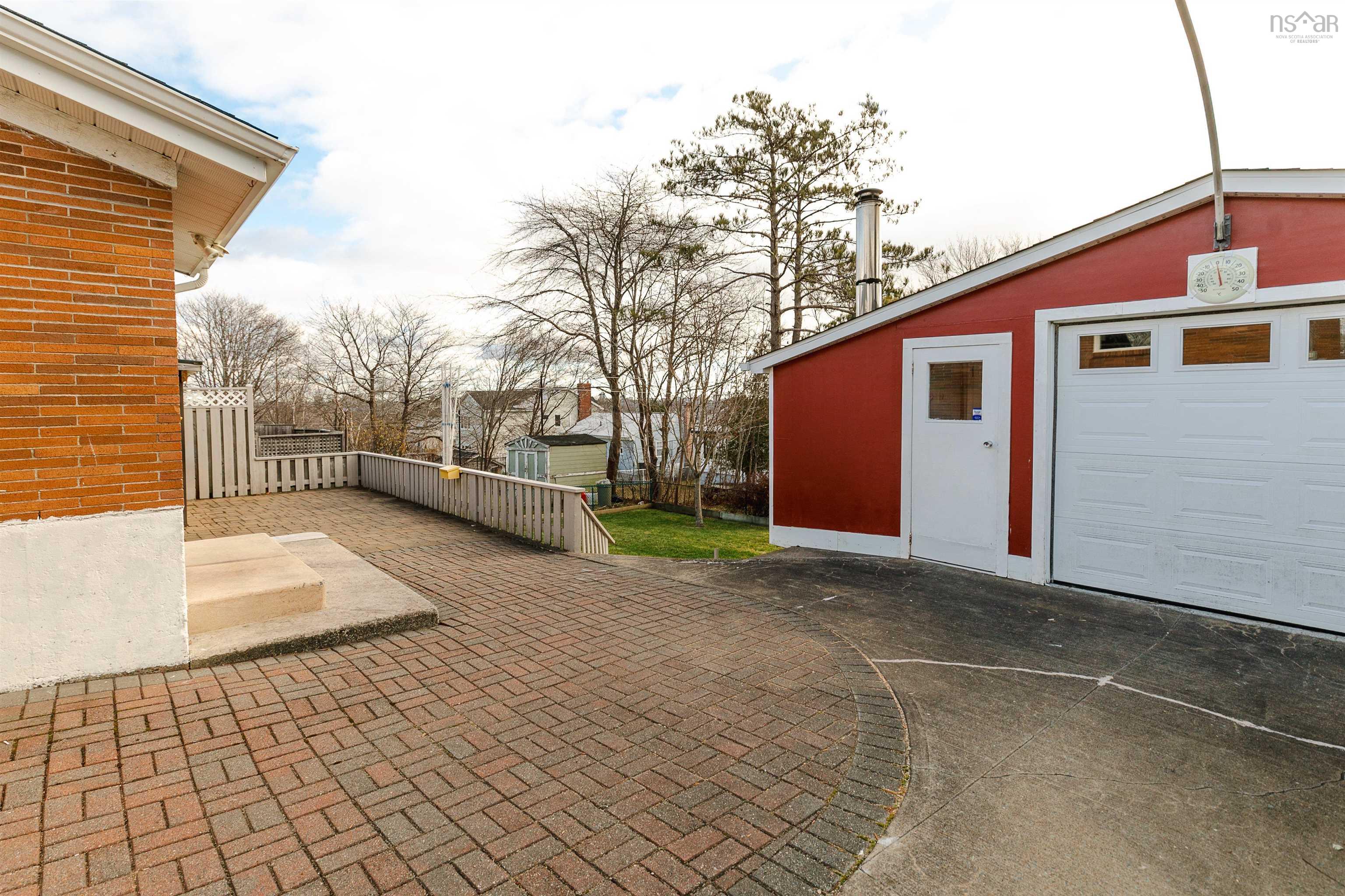 $585,000.00: 86 Sunnybrae Avenue, Halifax