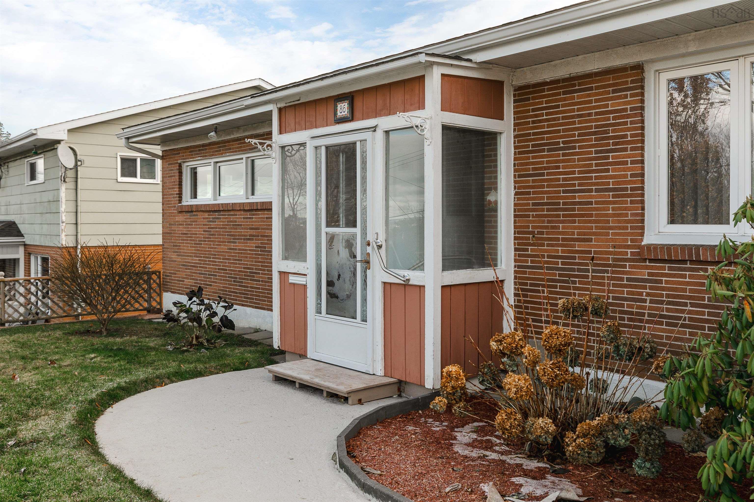$585,000.00: 86 Sunnybrae Avenue, Halifax
