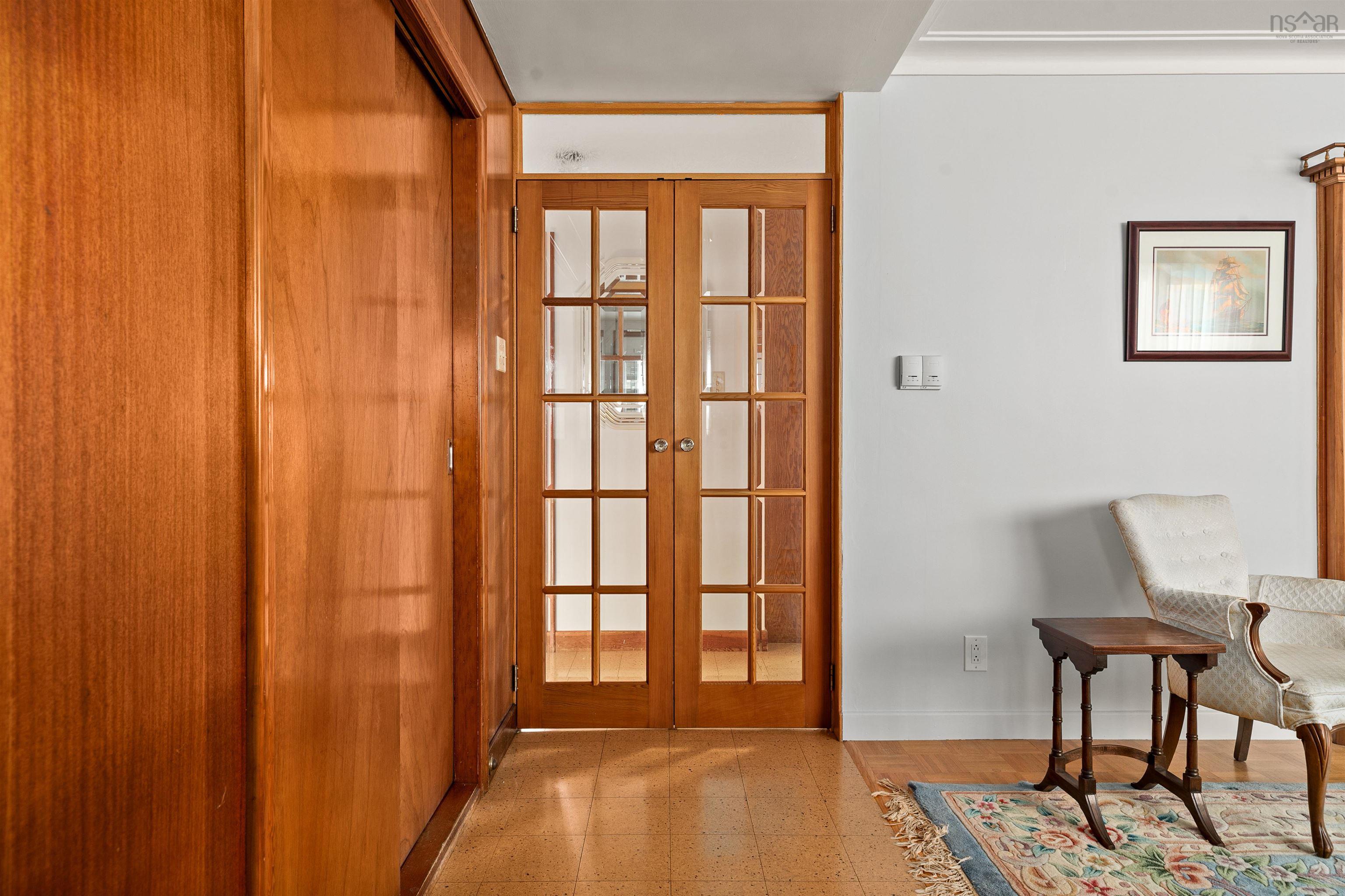 $585,000.00: 86 Sunnybrae Avenue, Halifax