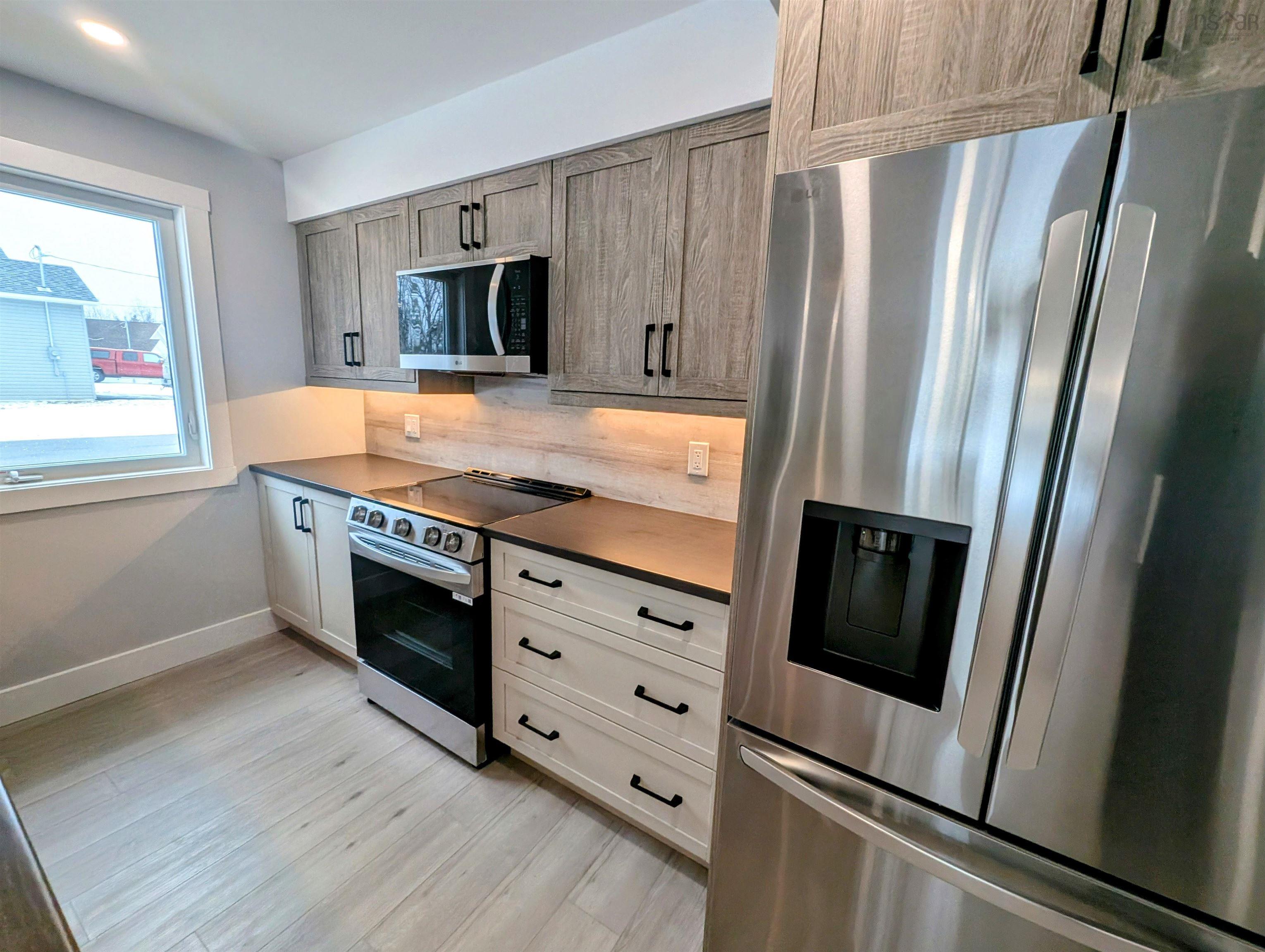 $599,900.00: 30 Shadebush Walk, Upper Sackville