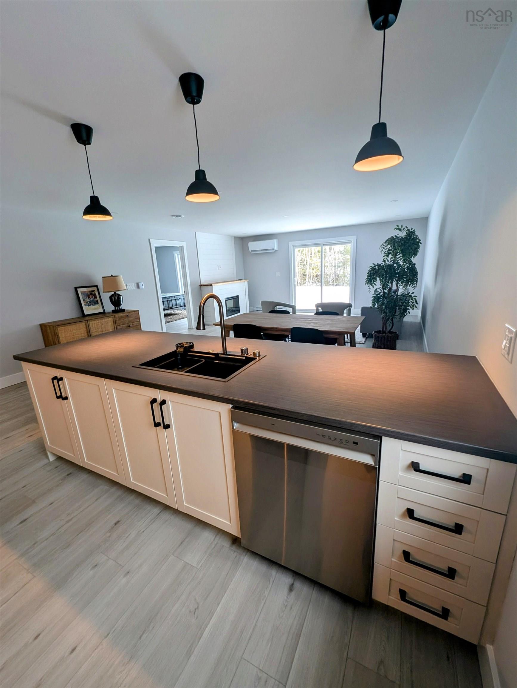 $599,900.00: 30 Shadebush Walk, Upper Sackville