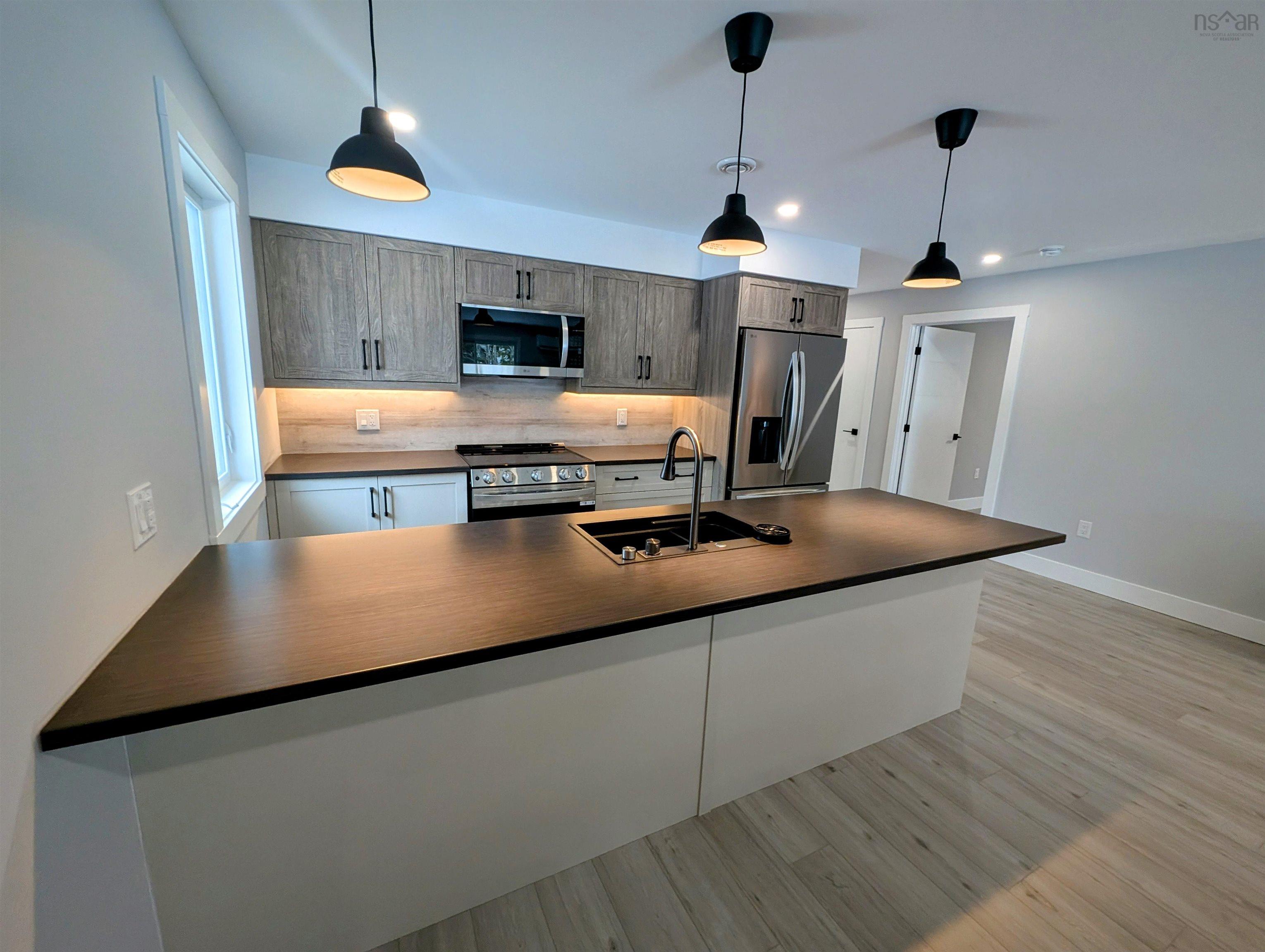$599,900.00: 30 Shadebush Walk, Upper Sackville