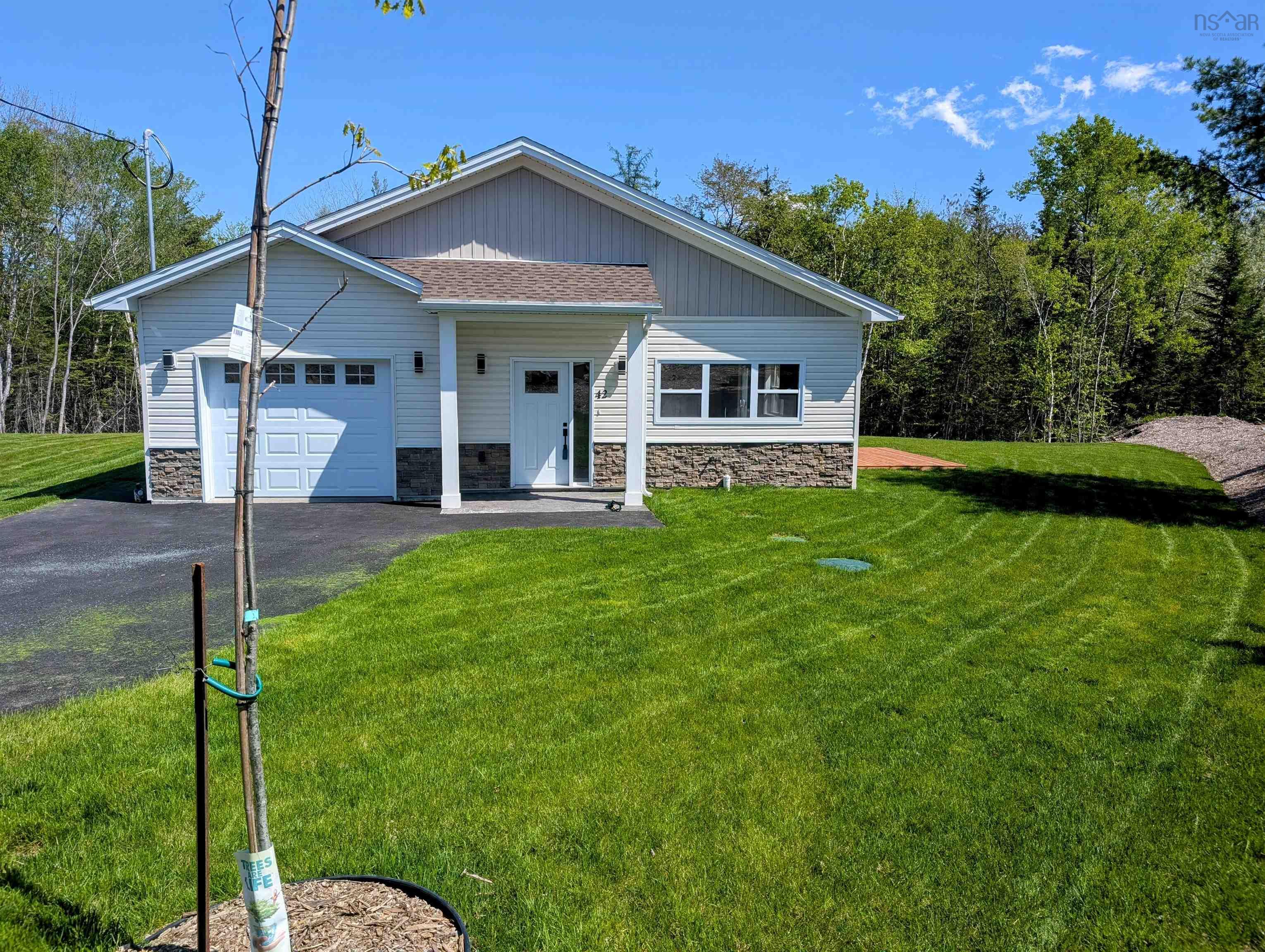 41 Shadebush Walk, Upper Sackville, NS (MLS® 202427853)